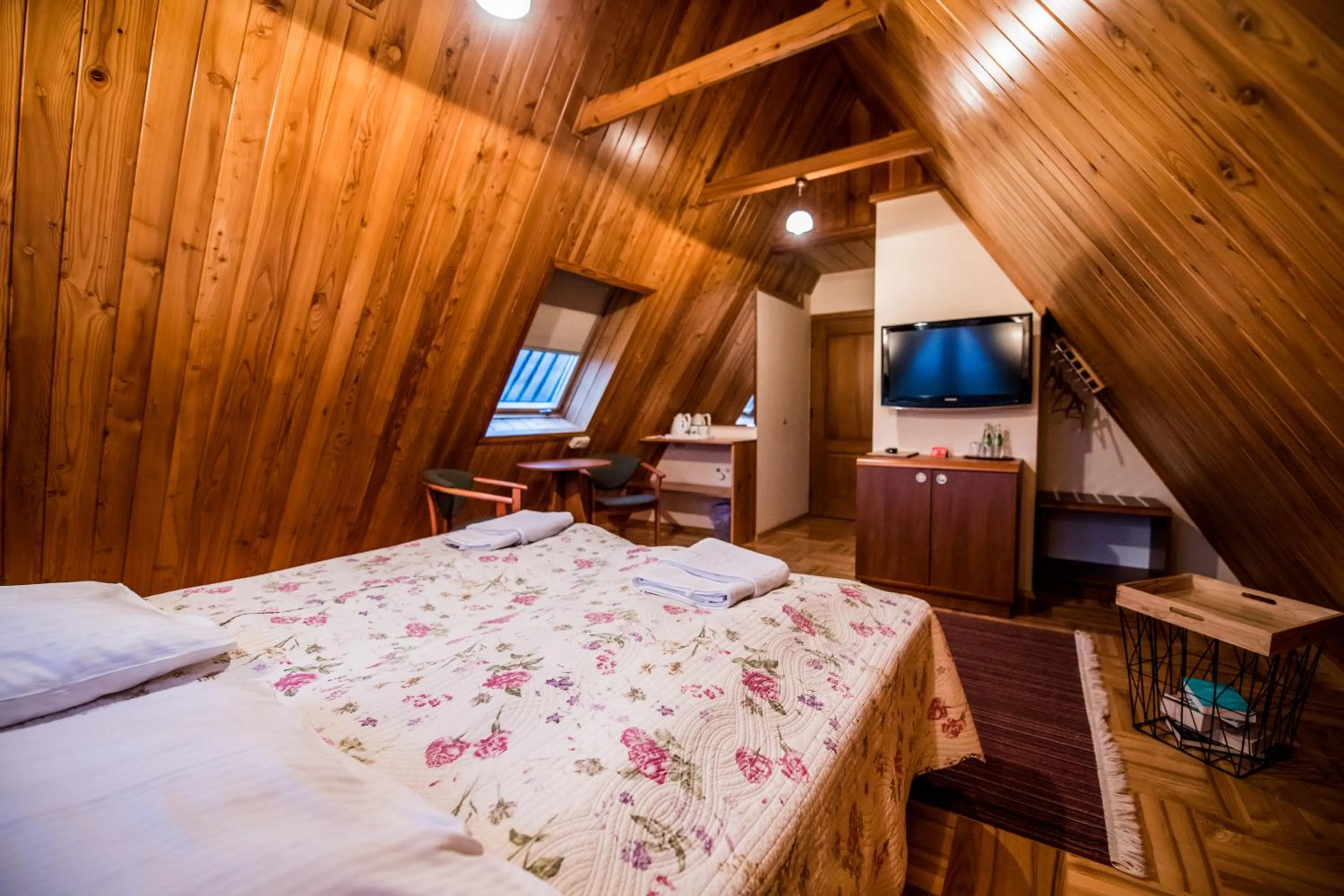 Bed in Apolonia Willa