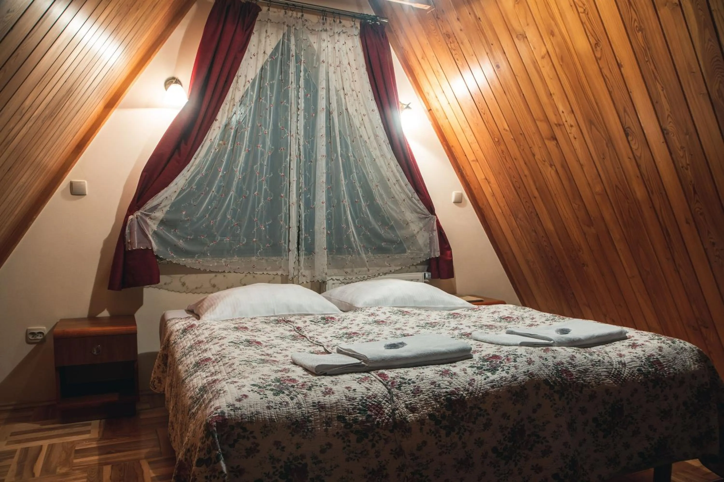 Bed in Apolonia Willa