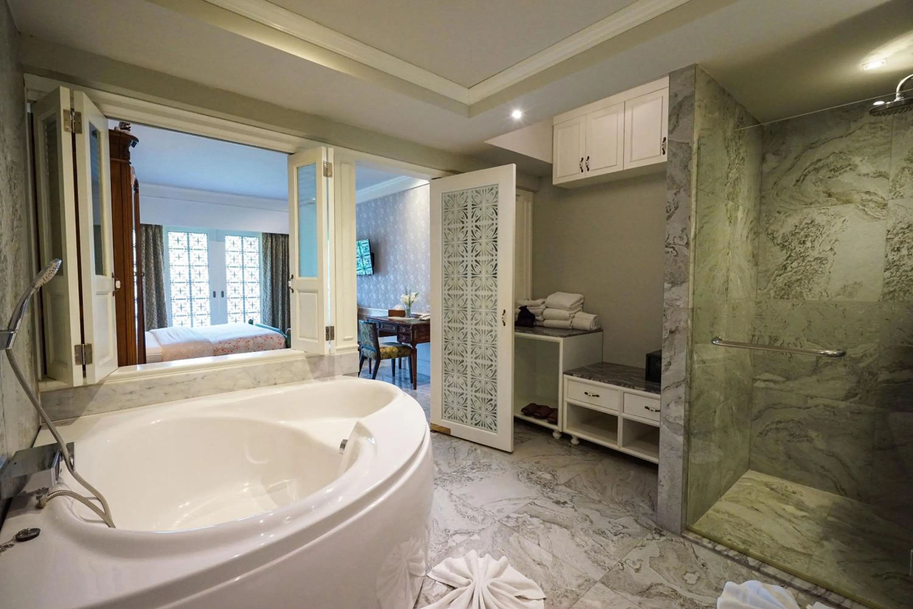 Bathroom in At Pingnakorn Riverside