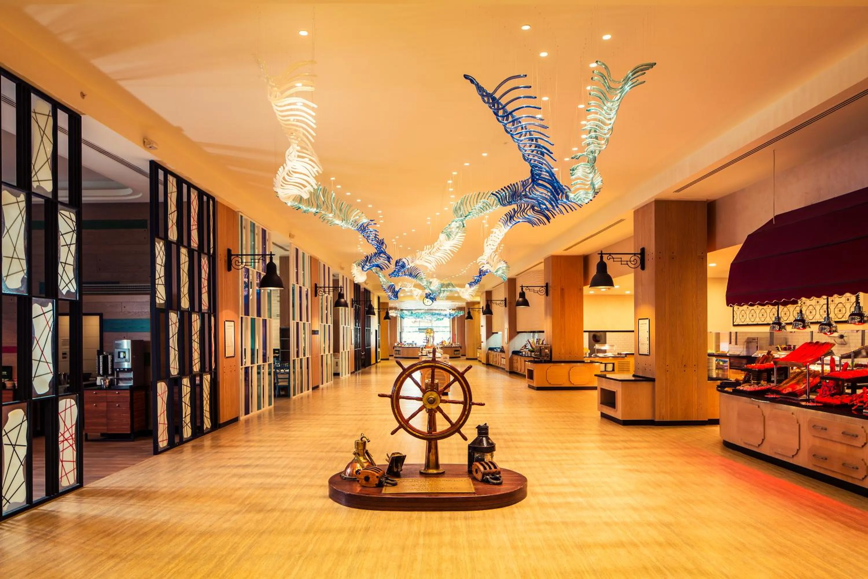 Restaurant/places to eat in Titanic Deluxe Lara