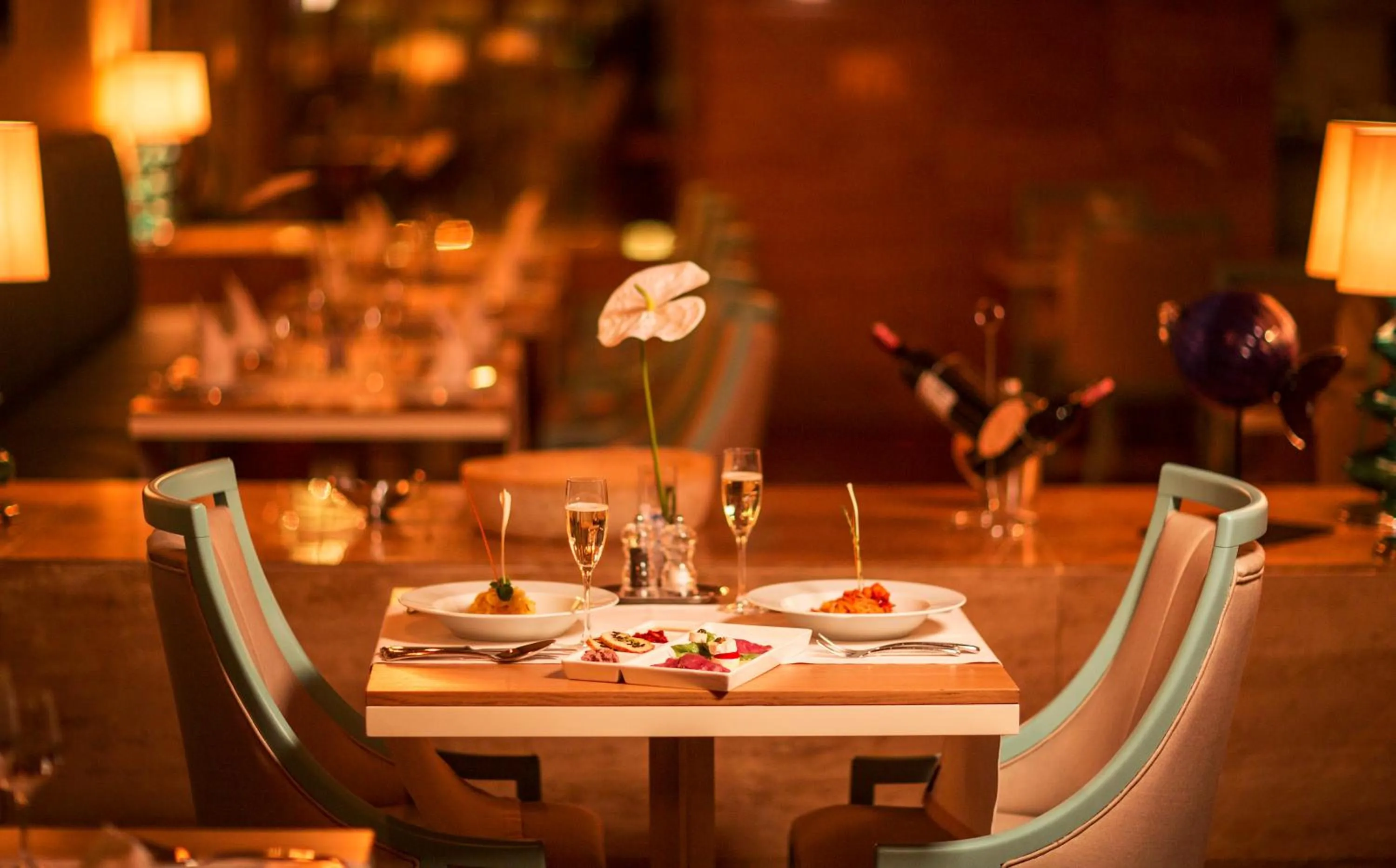 Dining area in Titanic Deluxe Lara