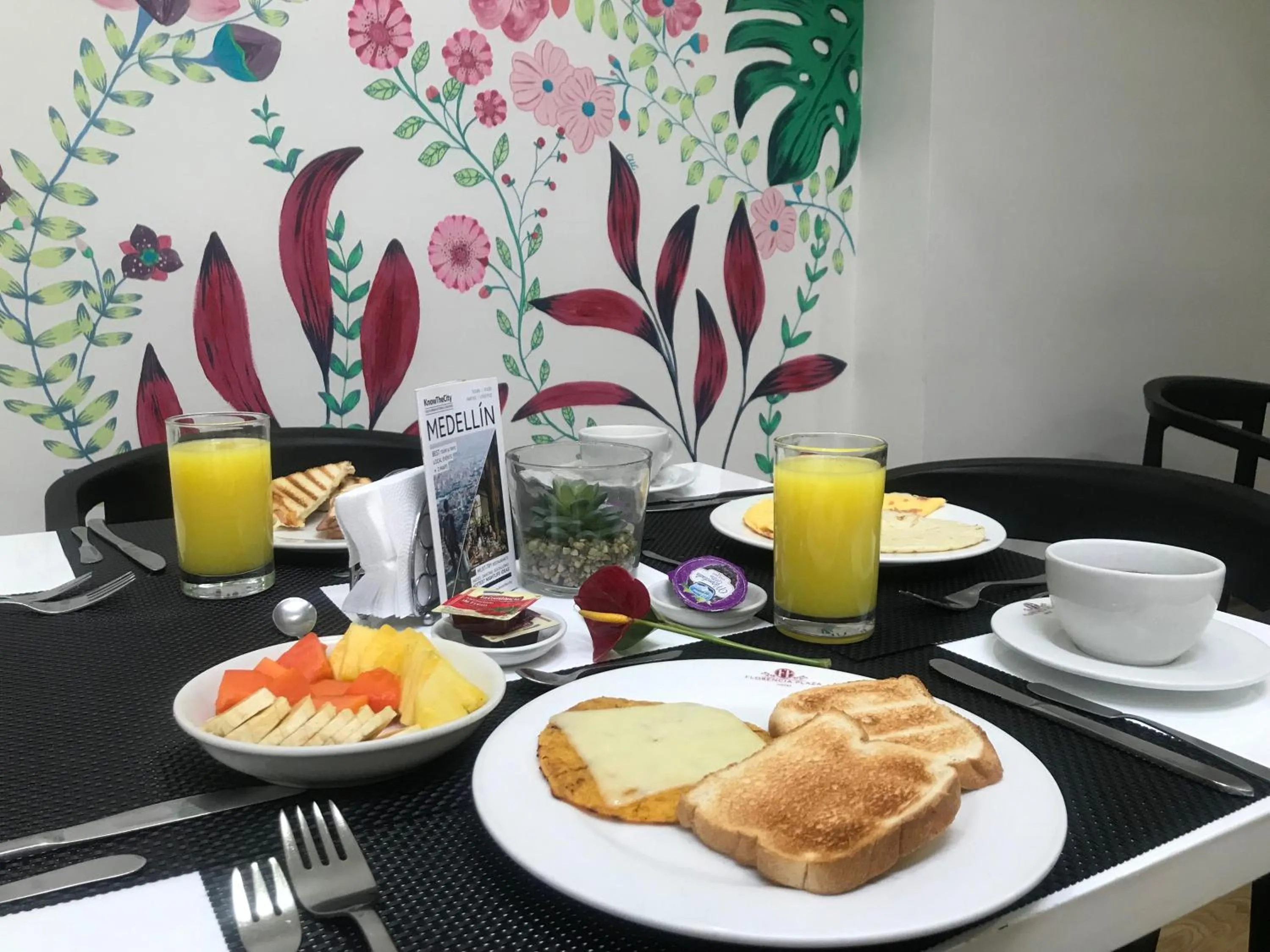 Breakfast in Hotel Florencia Plaza