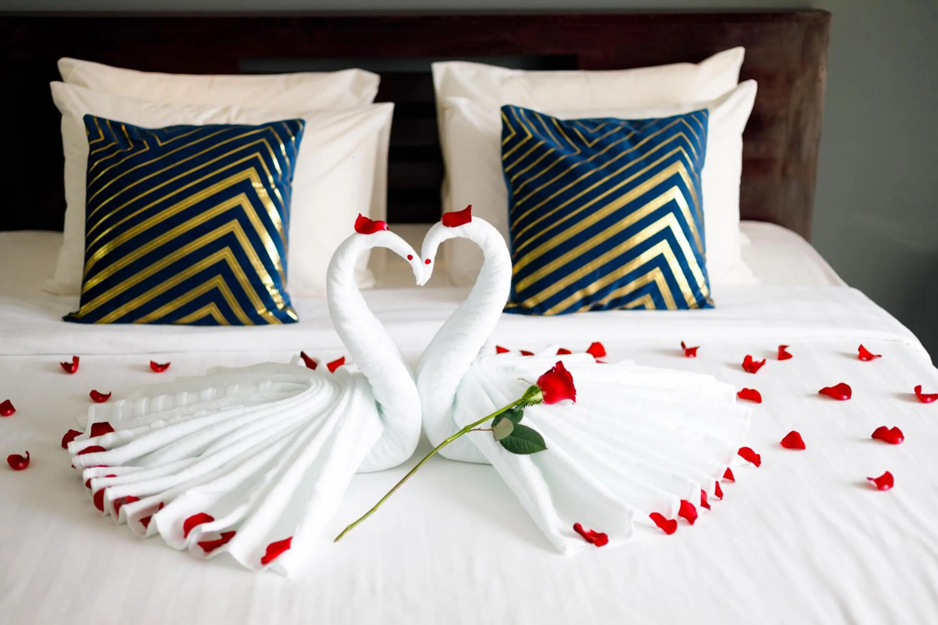 Bed in Ratana Angkor Hotel