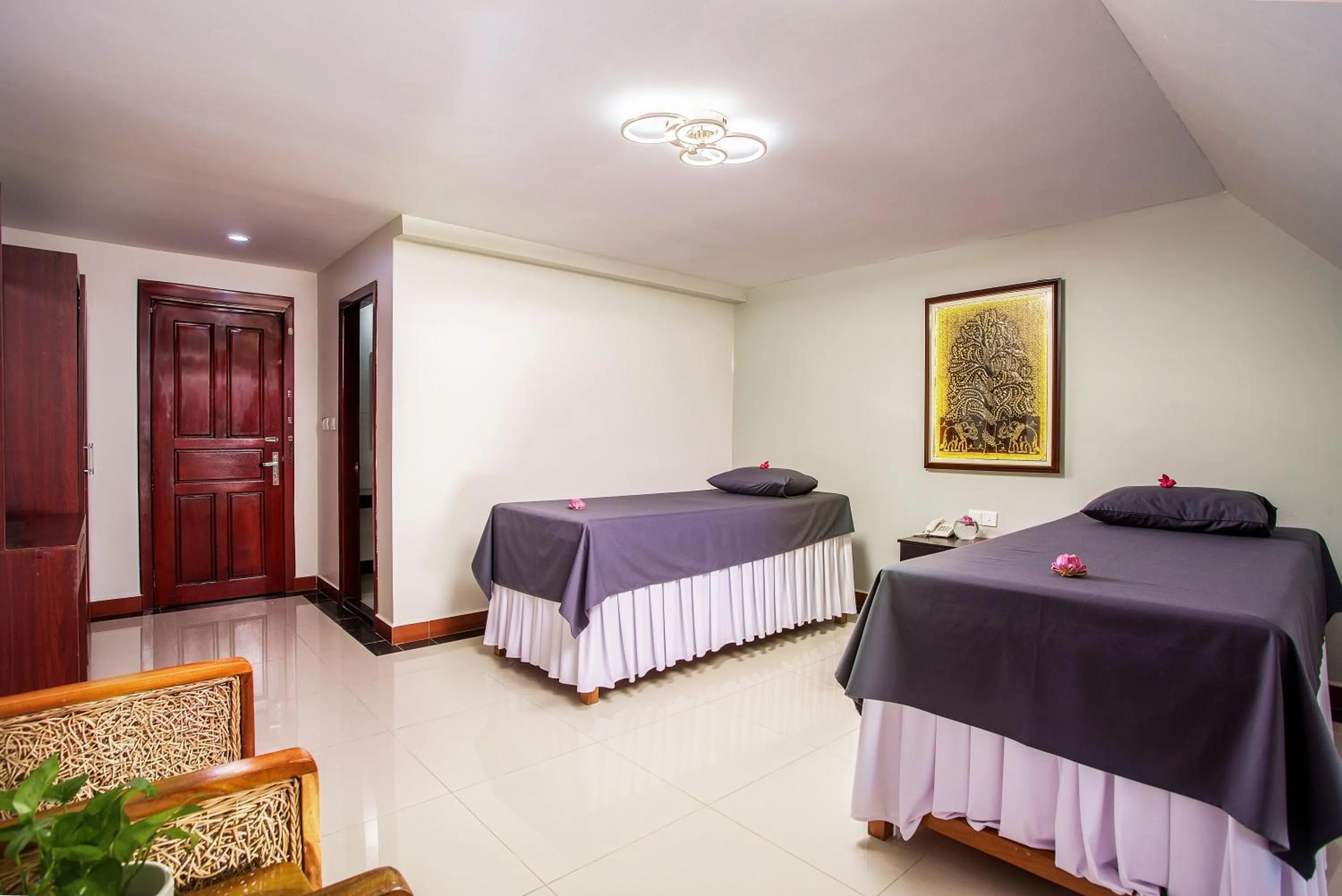 Spa and wellness centre/facilities, Bed in Ratana Angkor Hotel