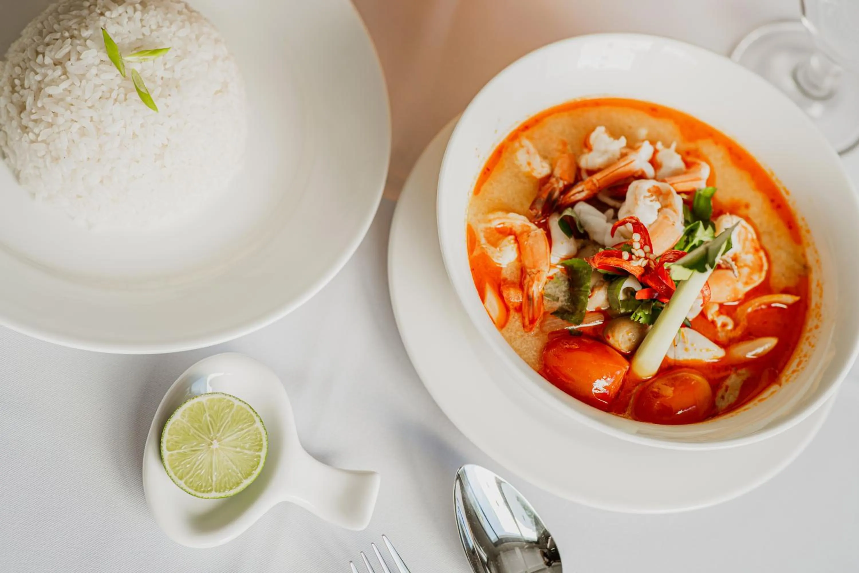 Restaurant/places to eat in Ratana Angkor Hotel