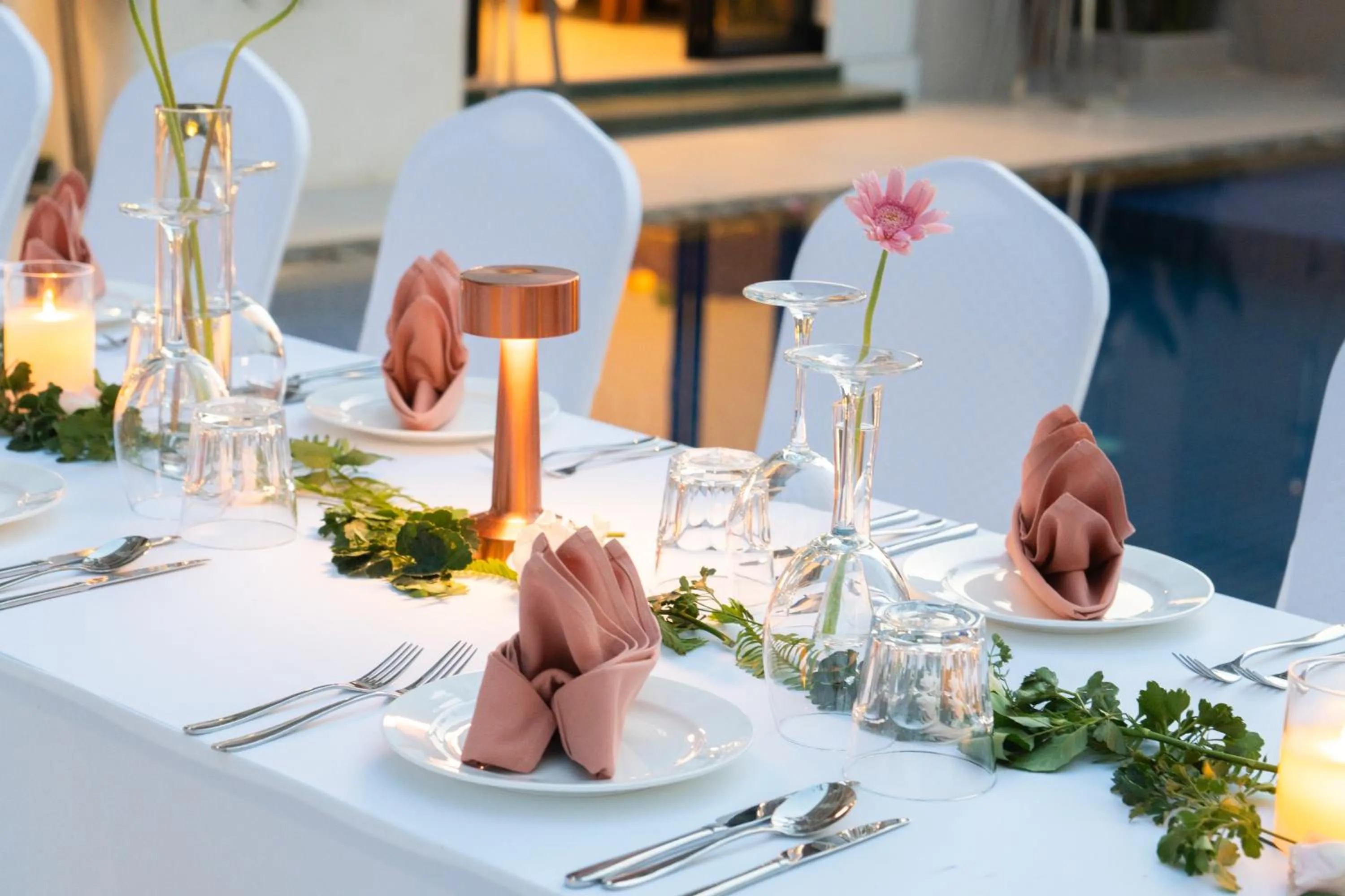 Restaurant/places to eat in Ratana Angkor Hotel