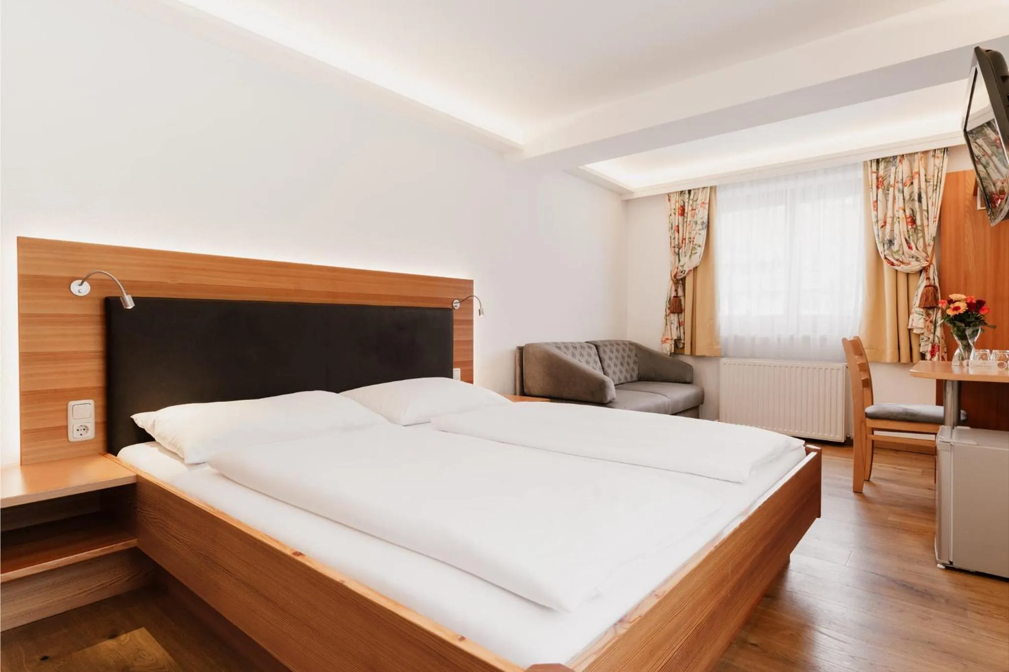 Bedroom, Bed in Hotel Gratz Großarl