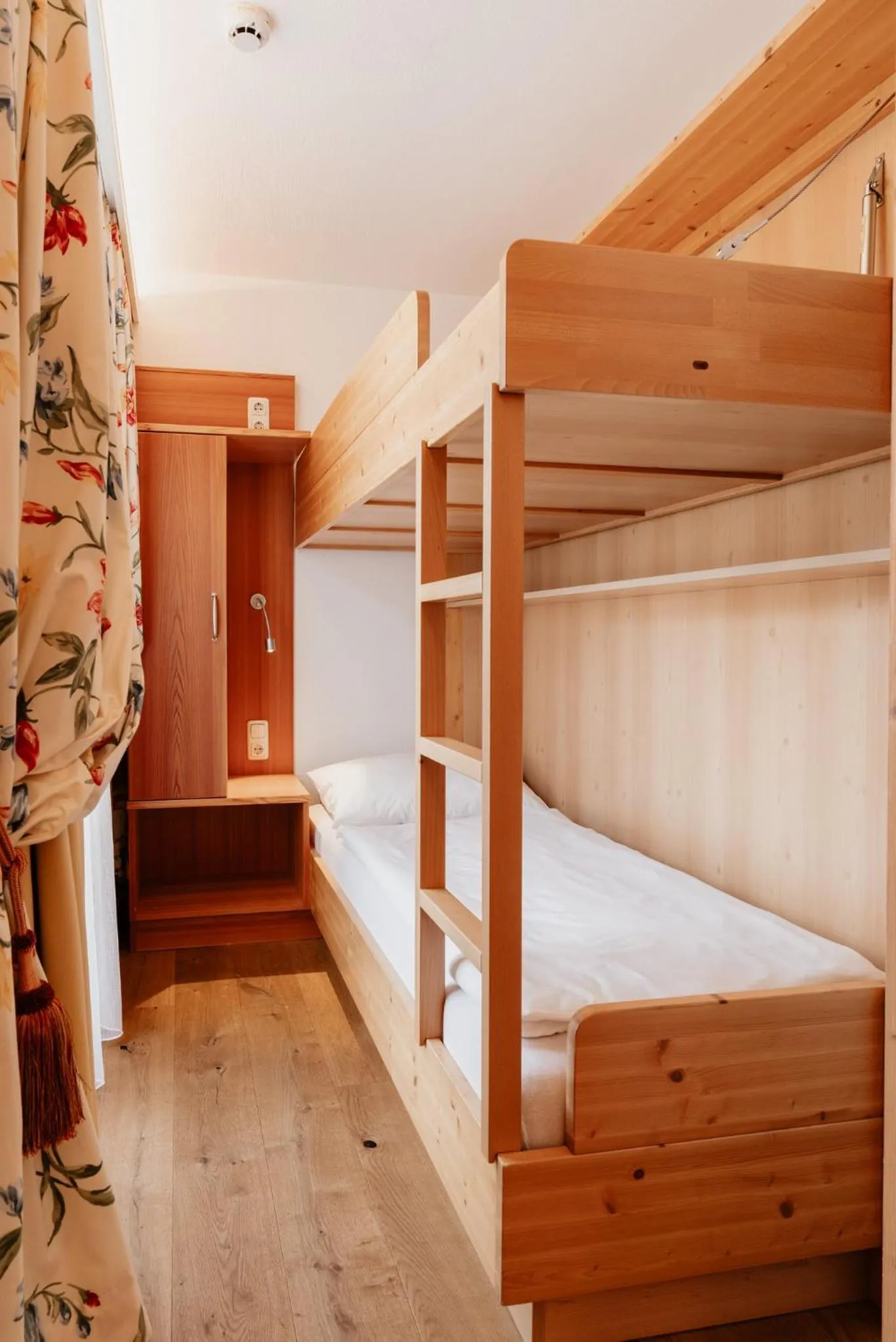 Bedroom, Bed in Hotel Gratz Großarl