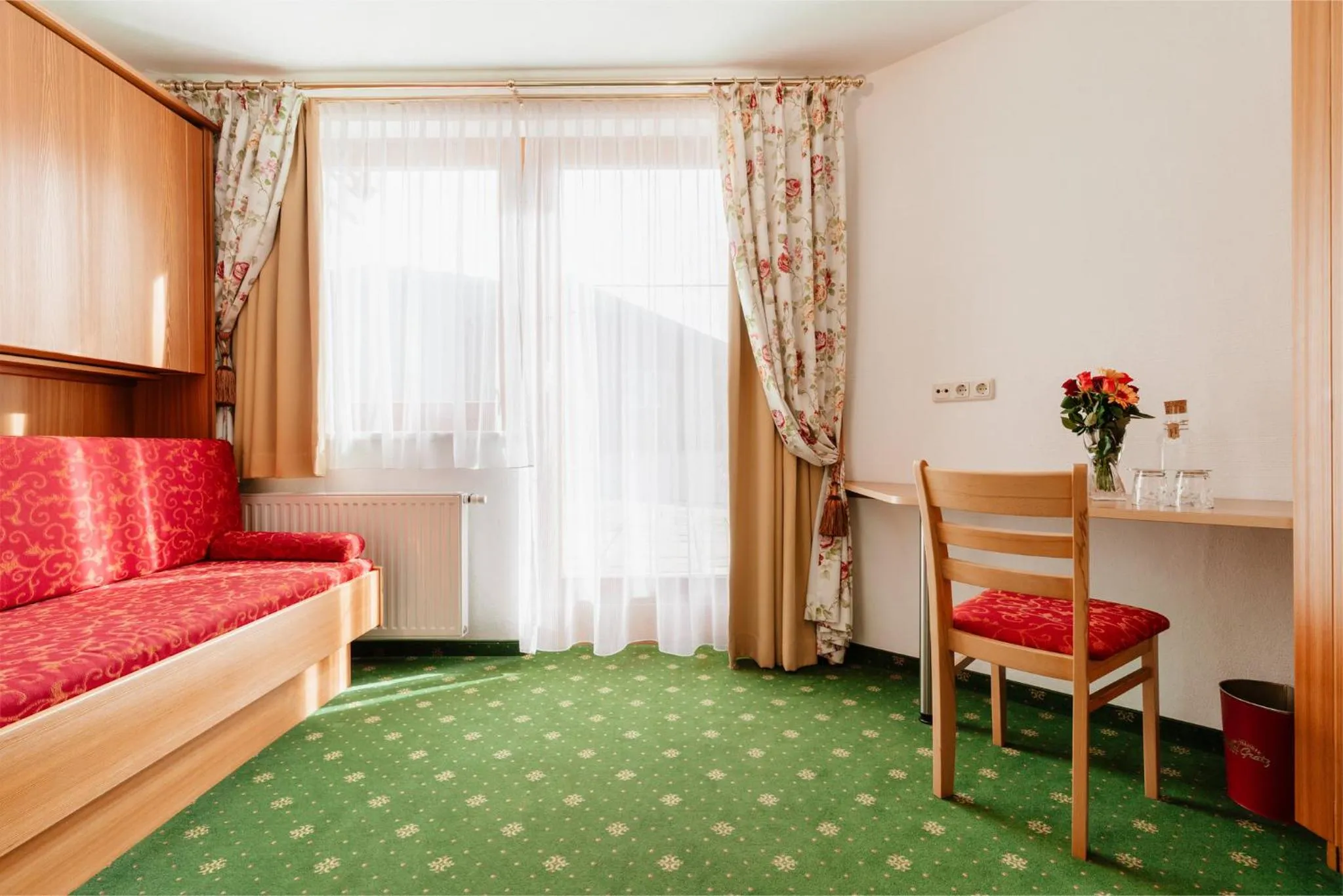 Bedroom, Bed in Hotel Gratz Großarl