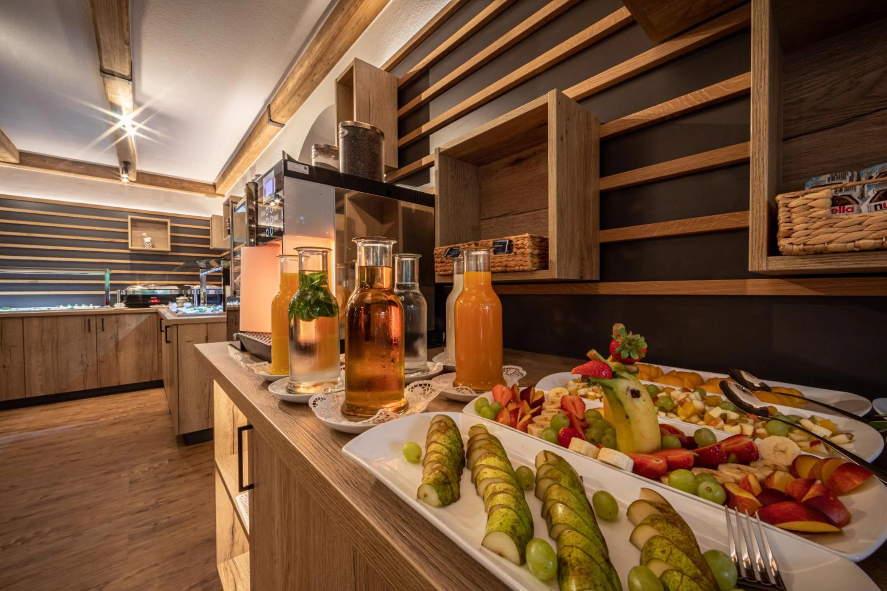 Buffet breakfast in Alpenhotel Brennerbascht