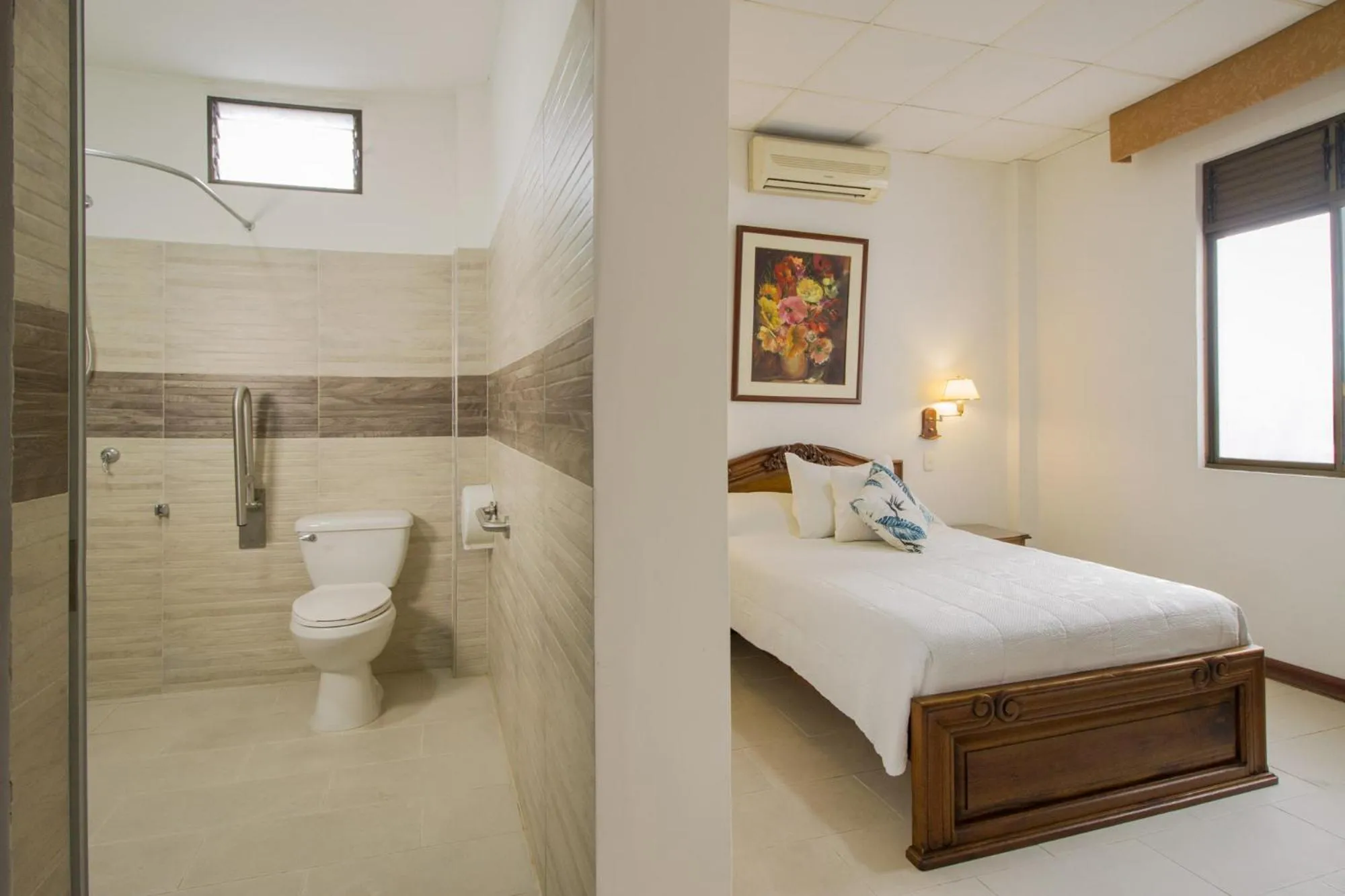 Photo of the whole room, Bed in El Gran Hotel de Pereira