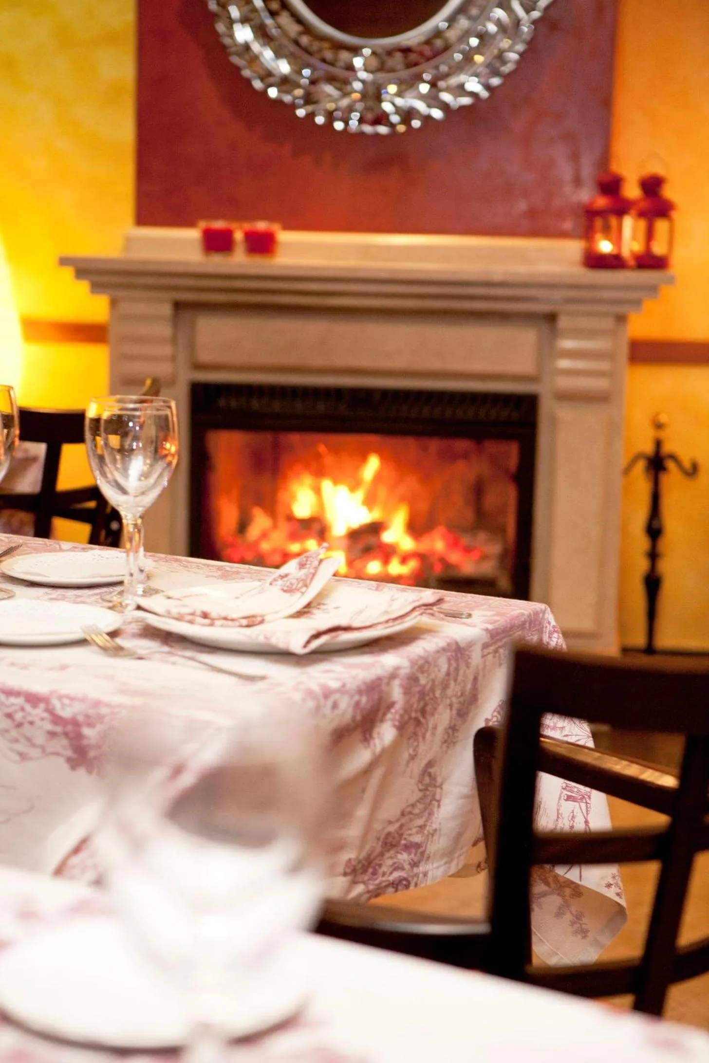 Restaurant/places to eat in Hotel Torres I