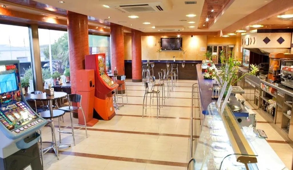 Lounge or bar in Hotel Torres I
