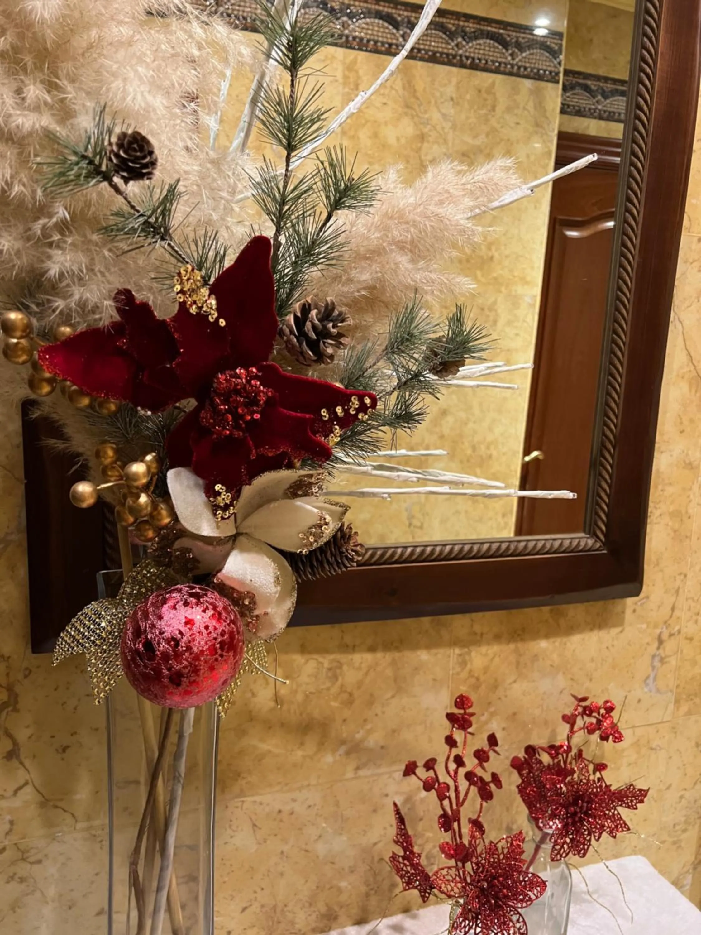 Restaurant/places to eat in Hotel Torres I