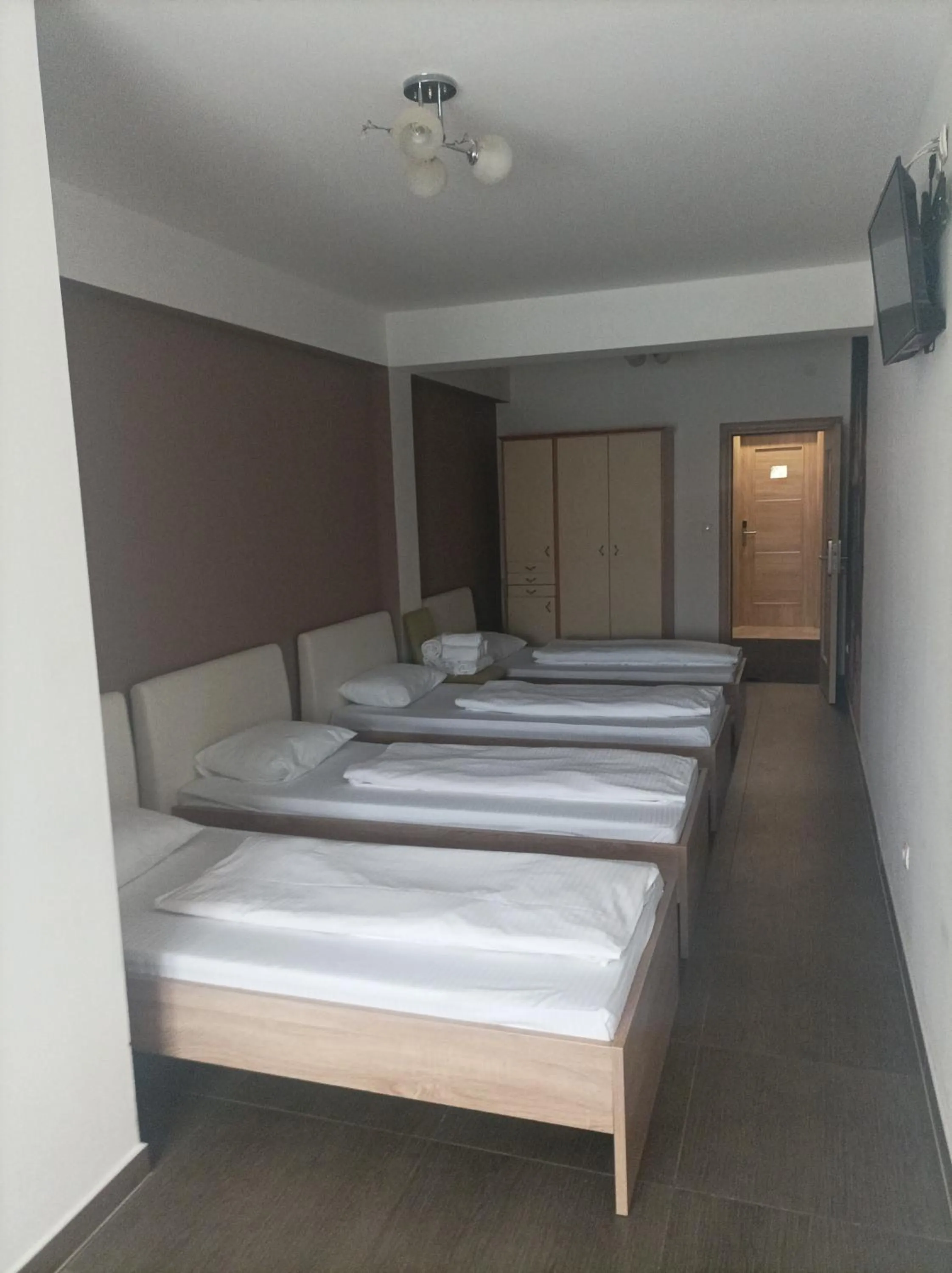 Property building, Bed in Hotel Storia