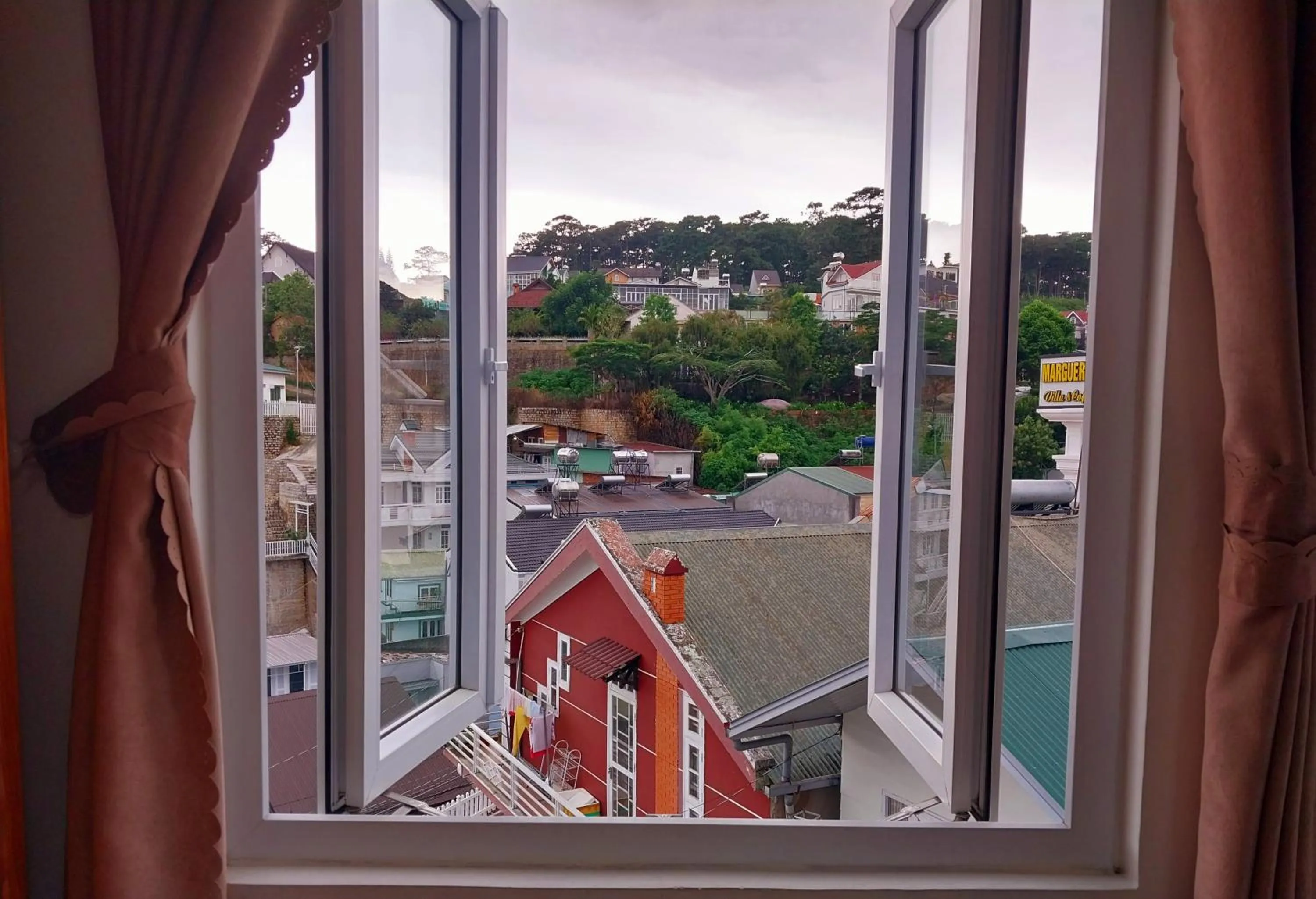 City view in Cam Ly Homestay