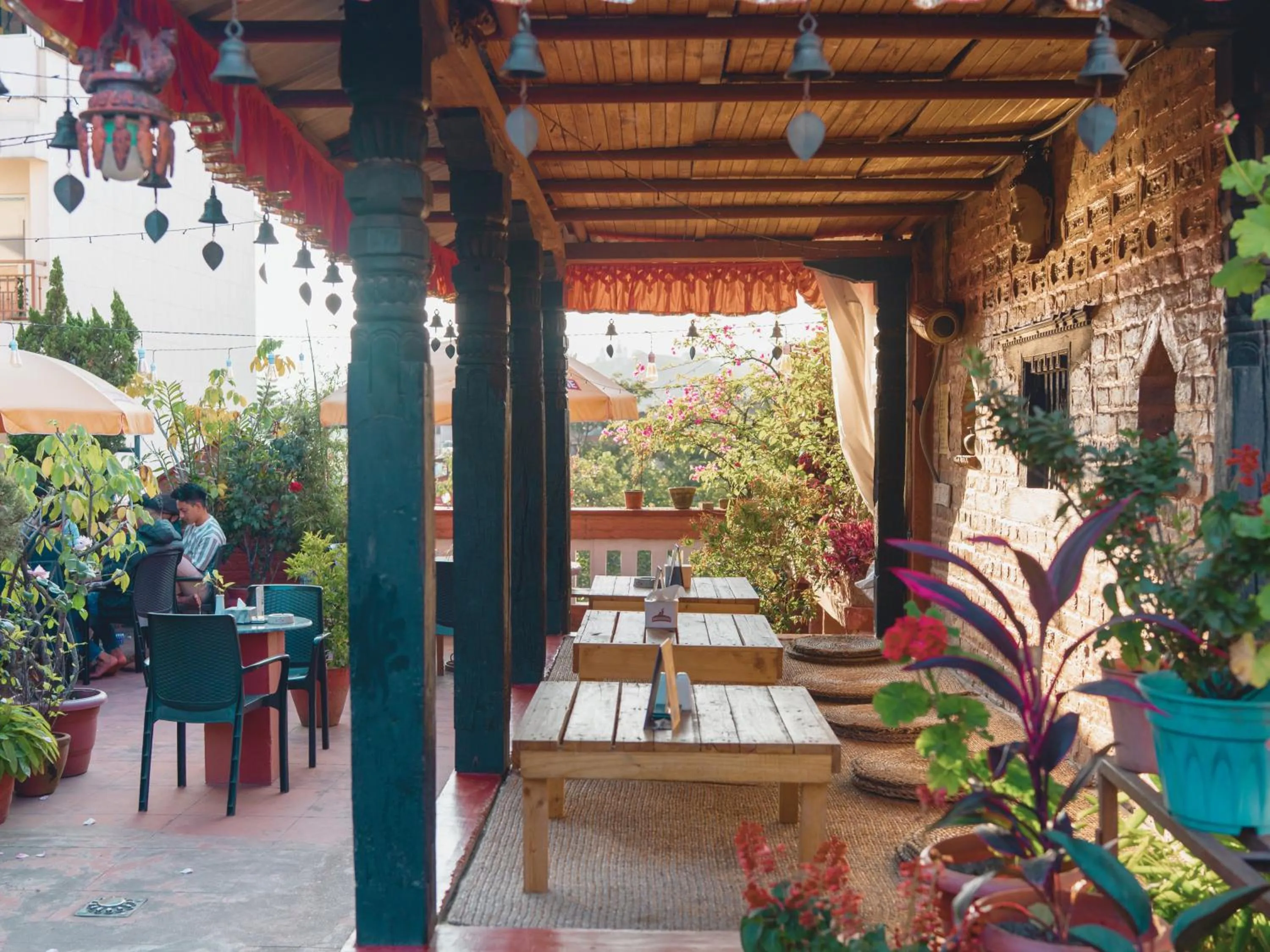 Restaurant/places to eat in Newa Home