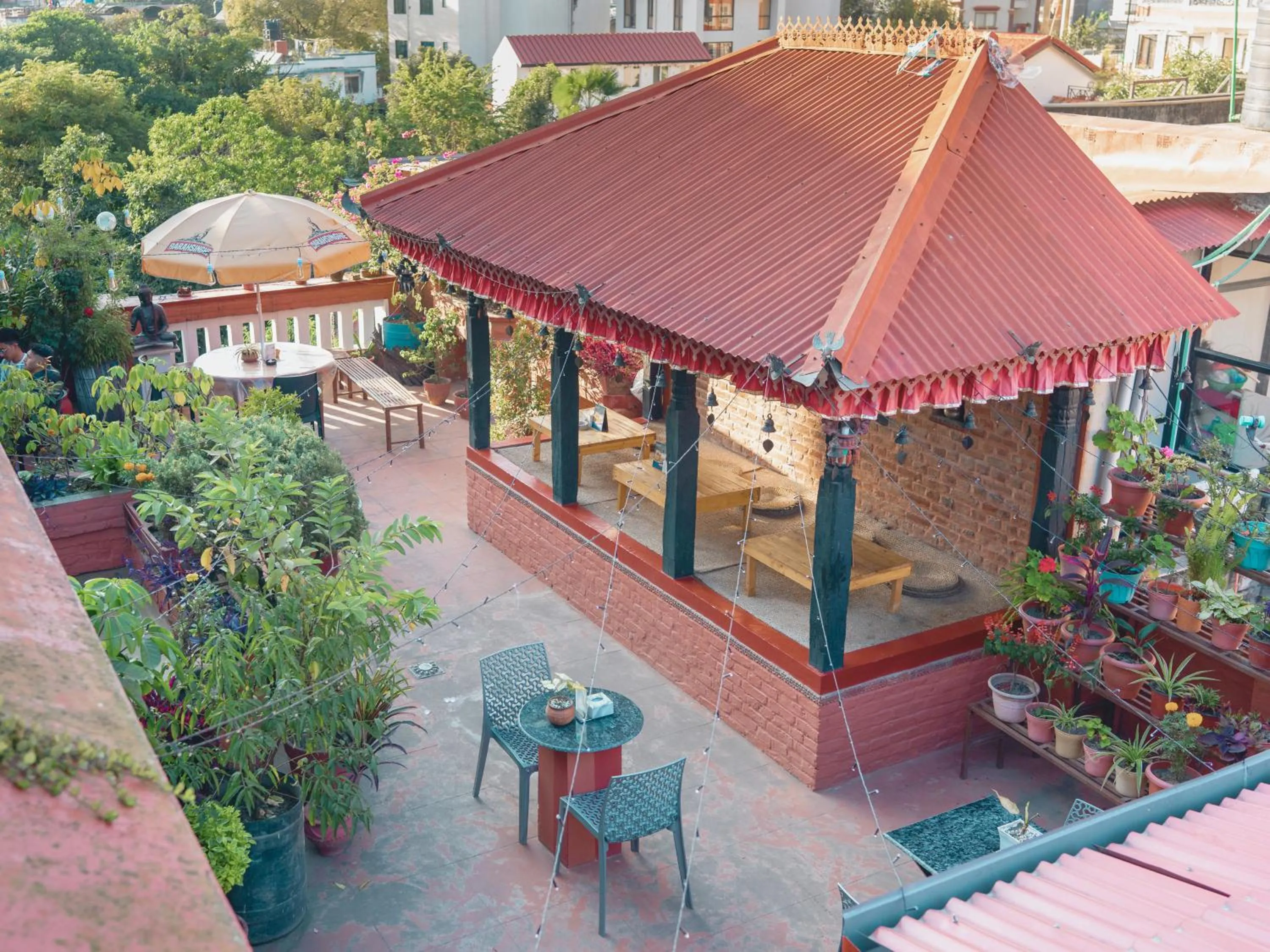 Restaurant/places to eat in Newa Home