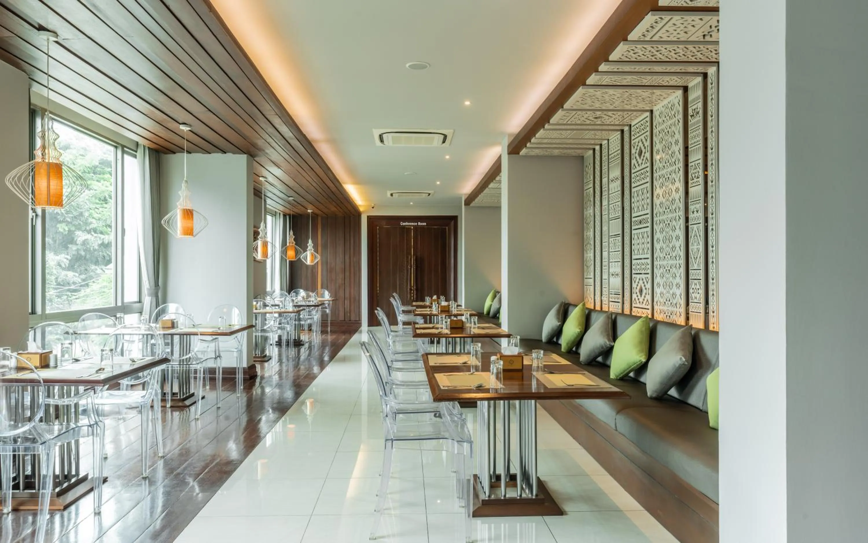 Restaurant/places to eat in Grand Hotel Vientiane