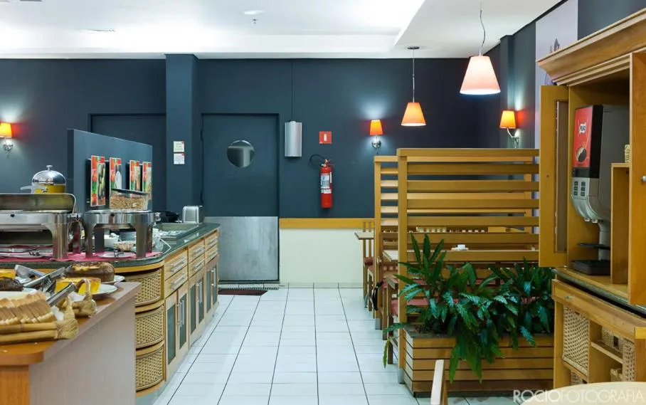 Restaurant/places to eat in ibis Uberlandia