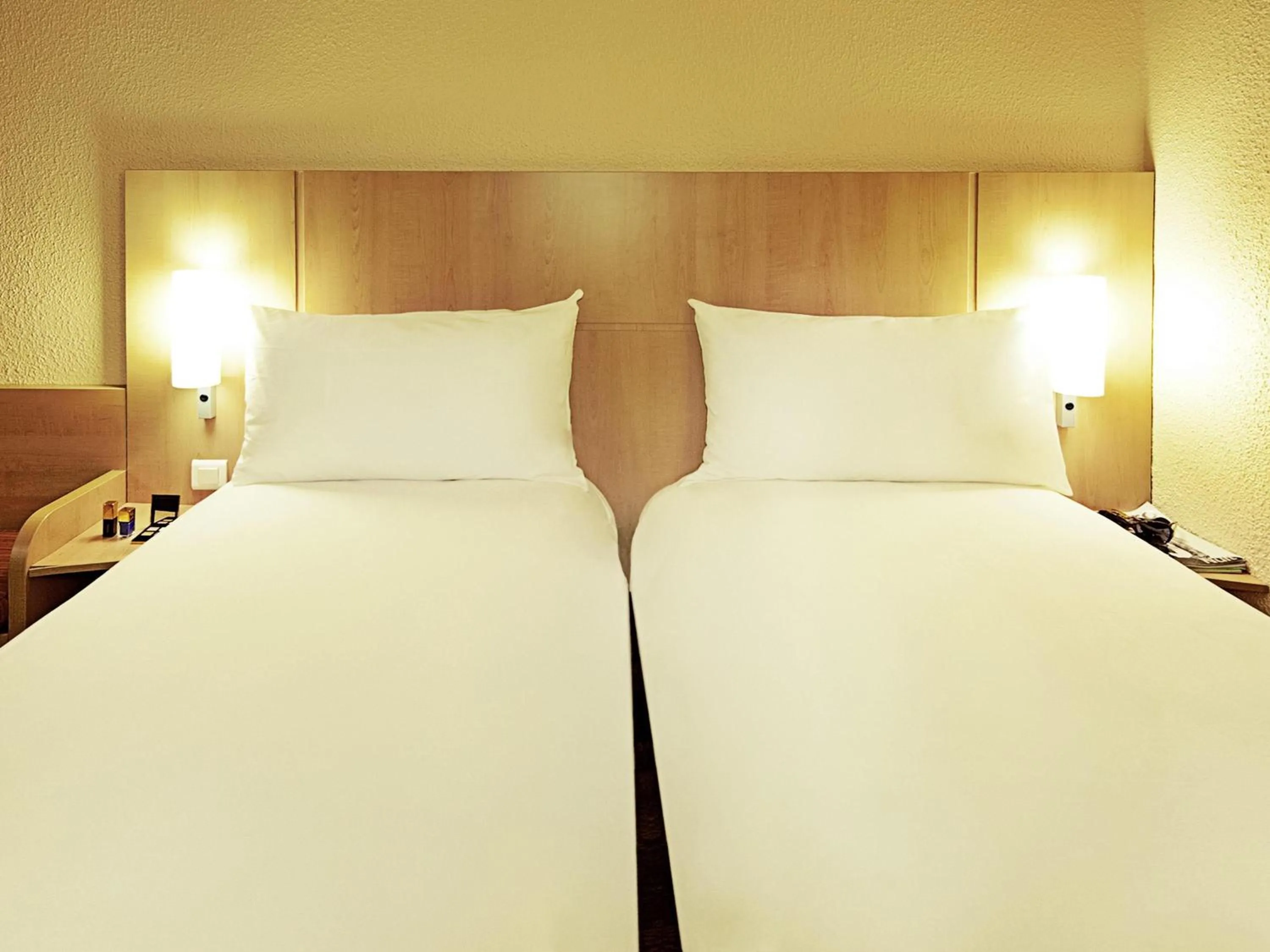 Bedroom, Bed in ibis Uberlandia