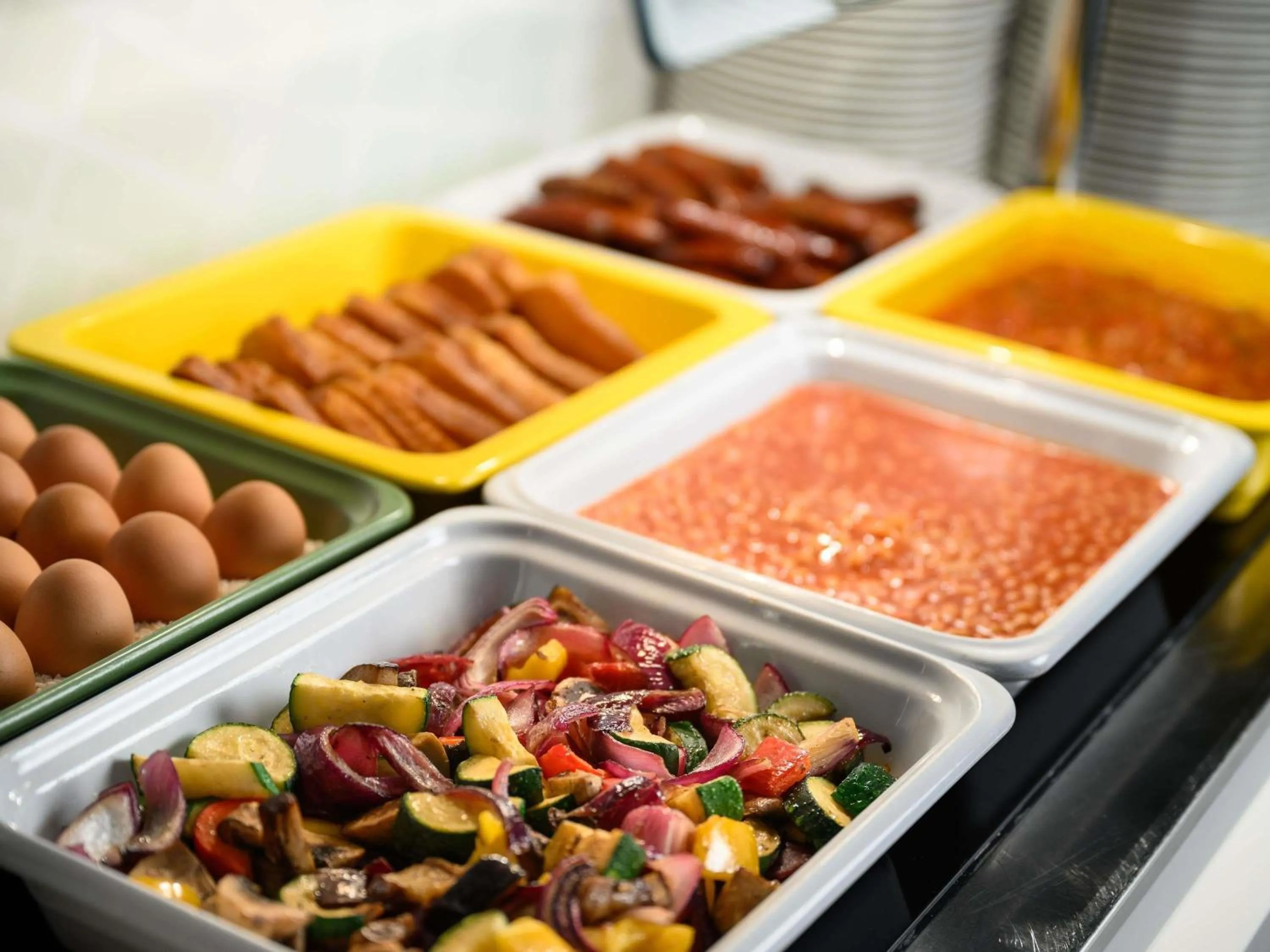 Restaurant/places to eat in ibis Styles Budapest Airport