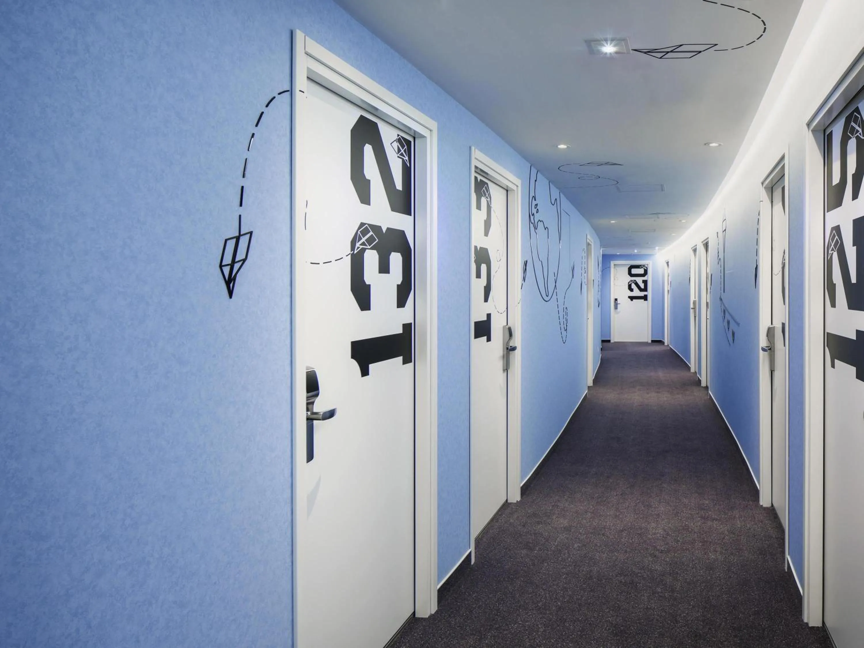 Bedroom in ibis Styles Budapest Airport