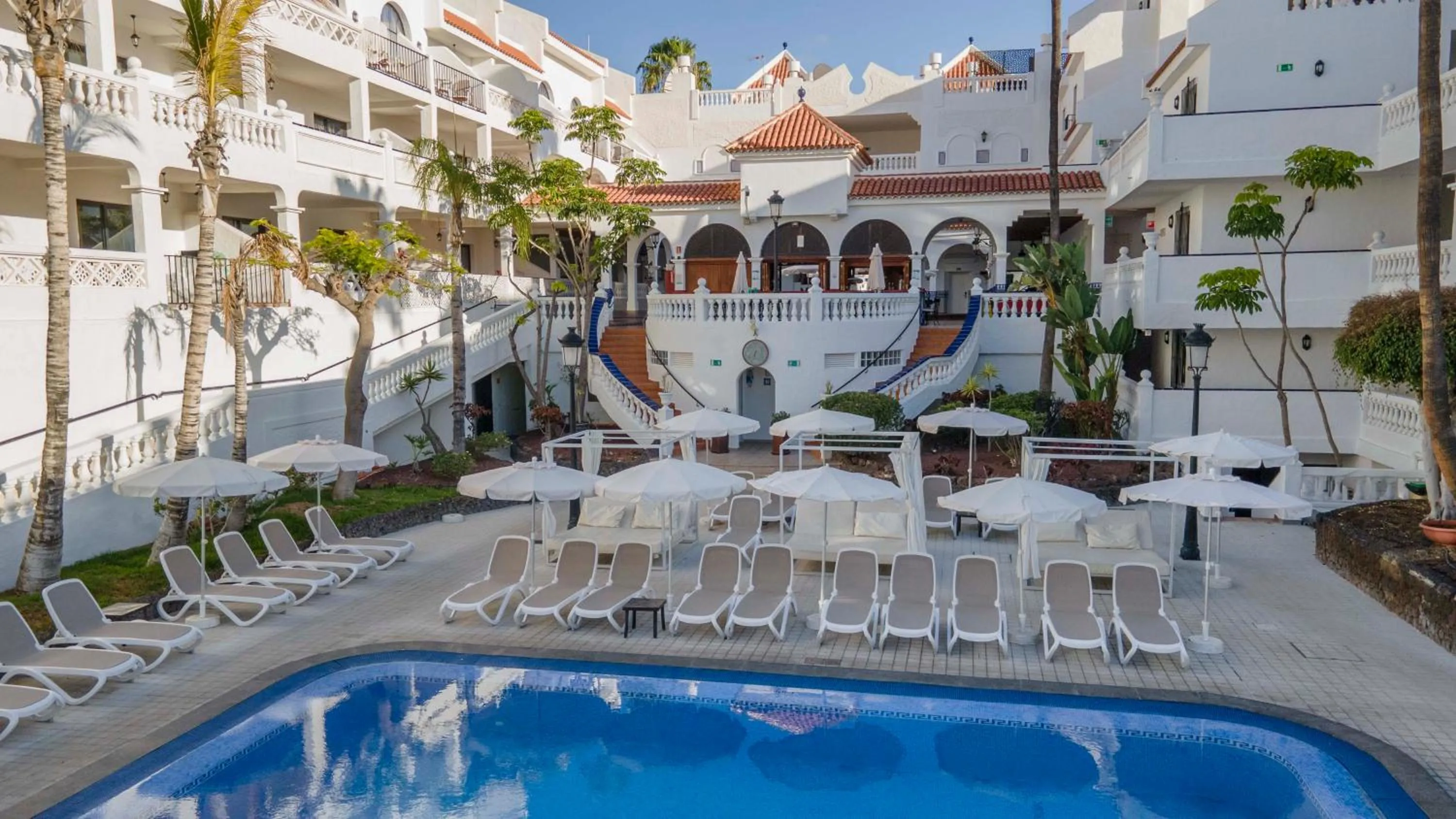 Property building in Ona Beverly Hills Heights