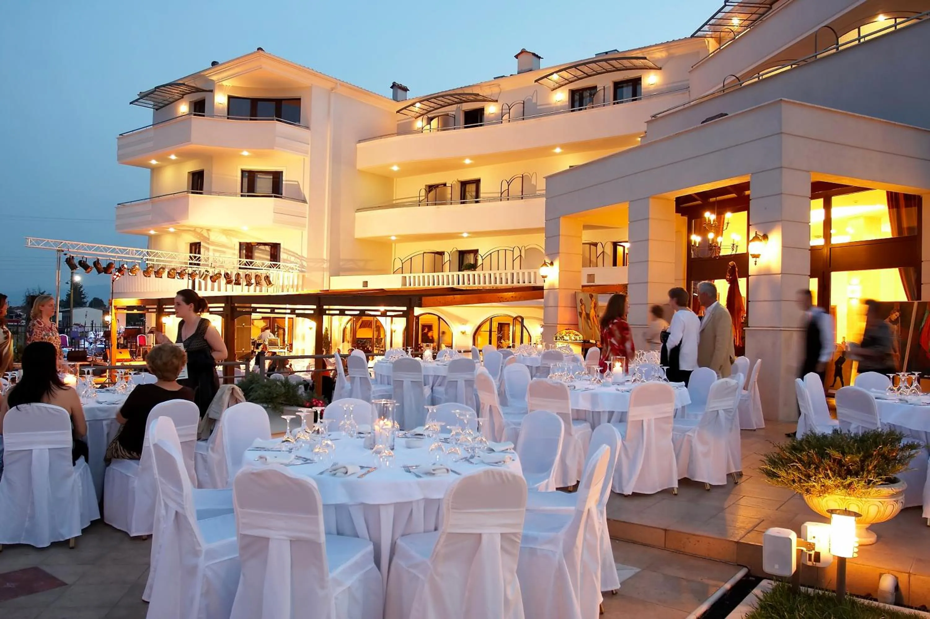 Banquet/Function facilities in Aeton Melathron Hotel
