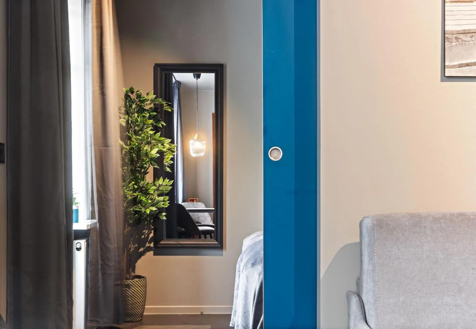 Decorative detail in Astro Apartments