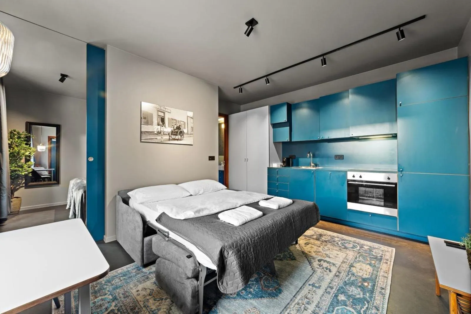 Photo of the whole room, Bed in Astro Apartments