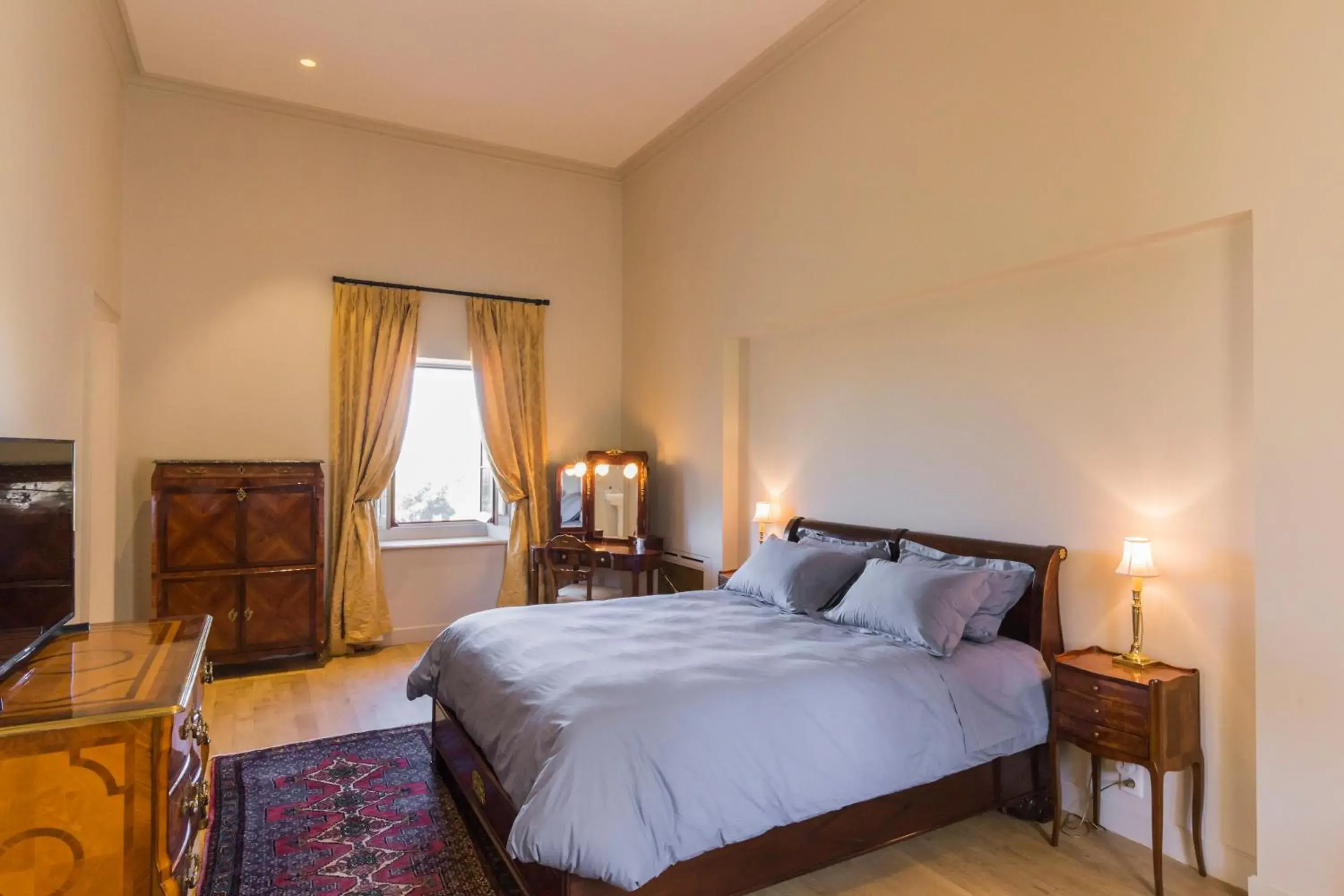 Standard King Room in Chambres d'hôtes de Château Renon Standard King Room in Chambres d'hôtes de Château Renon