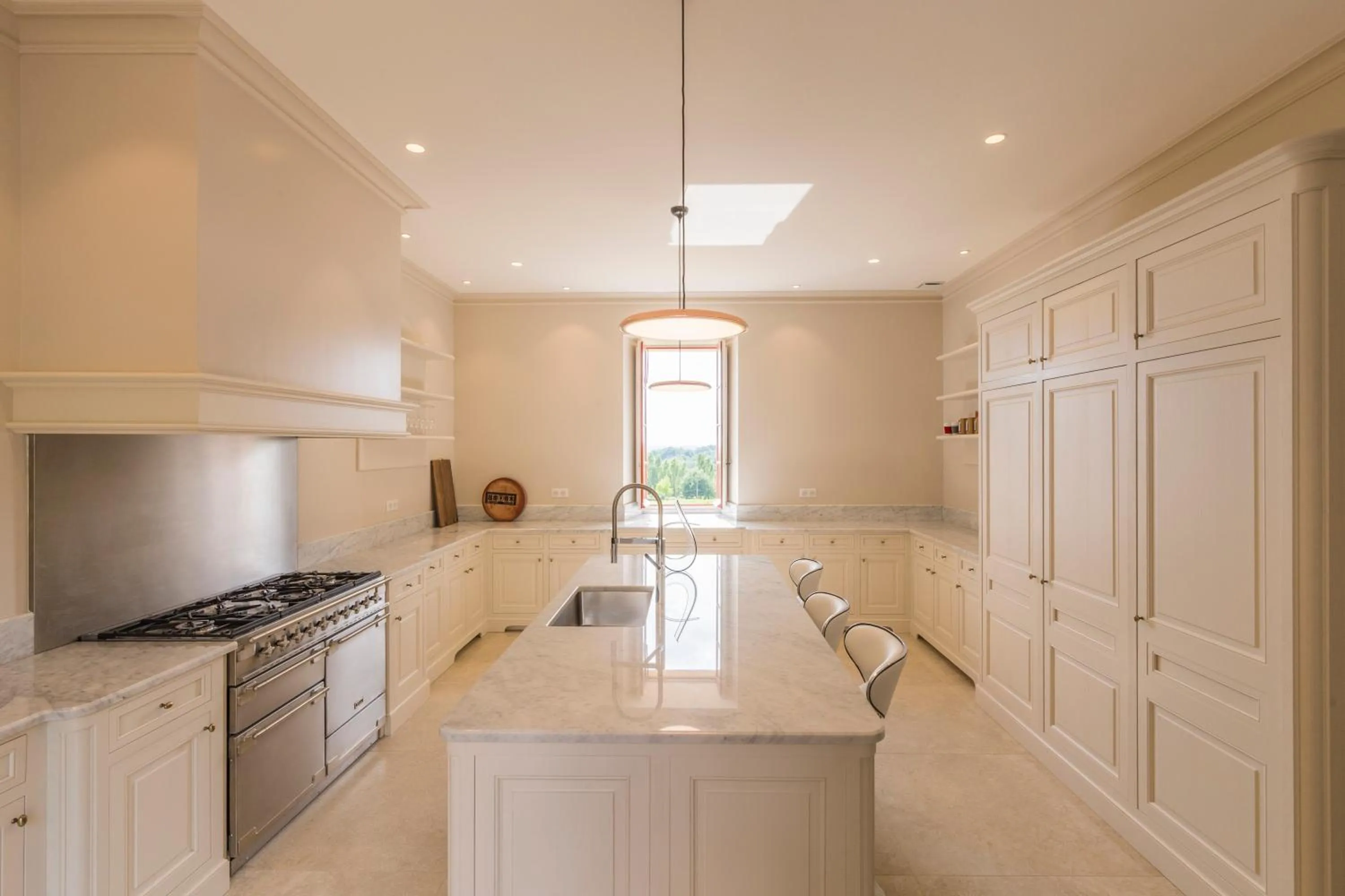 Communal kitchen in Chambres d'hôtes de Château Renon