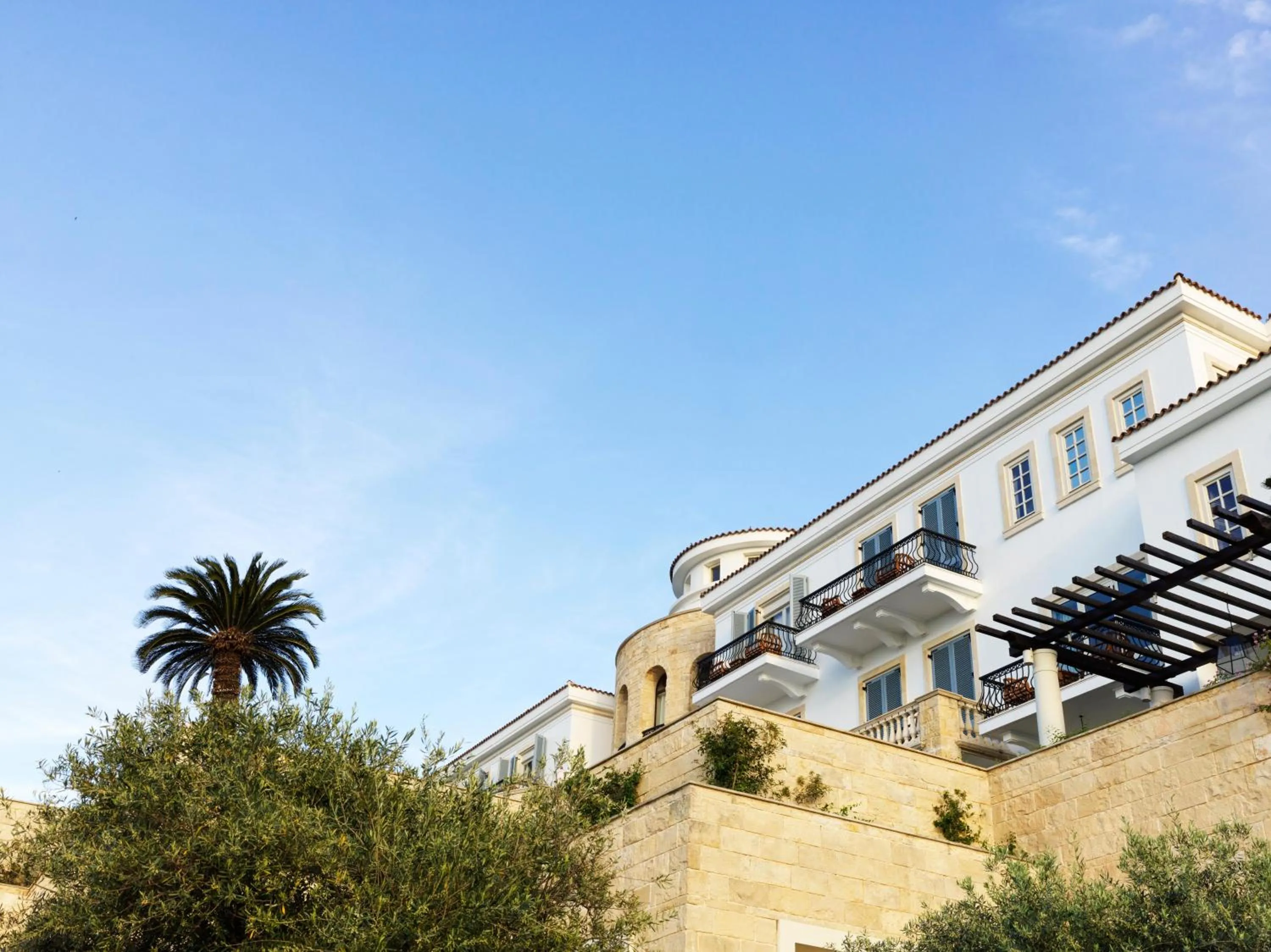 Property building in Anassa