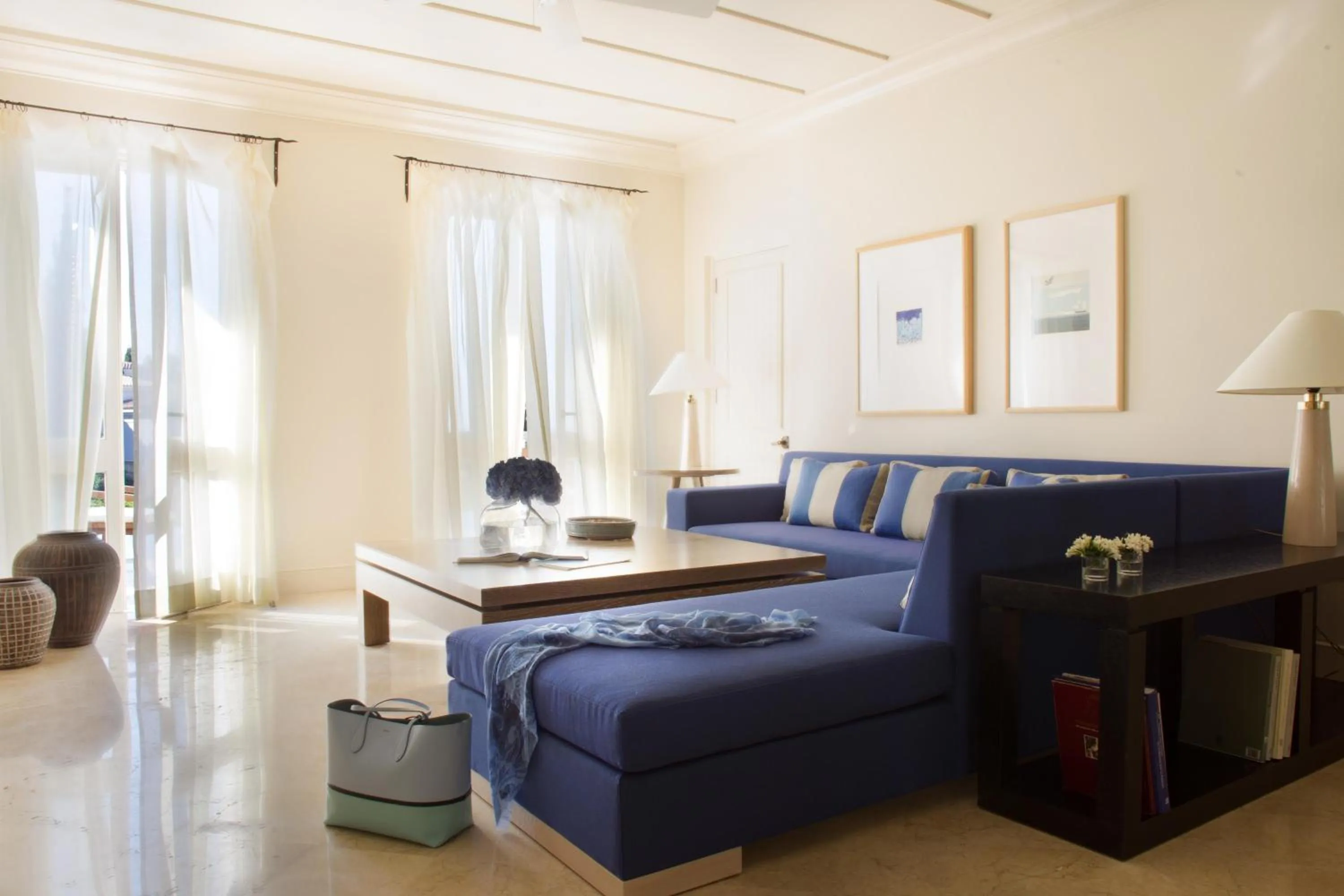 Photo of the whole room in Anassa