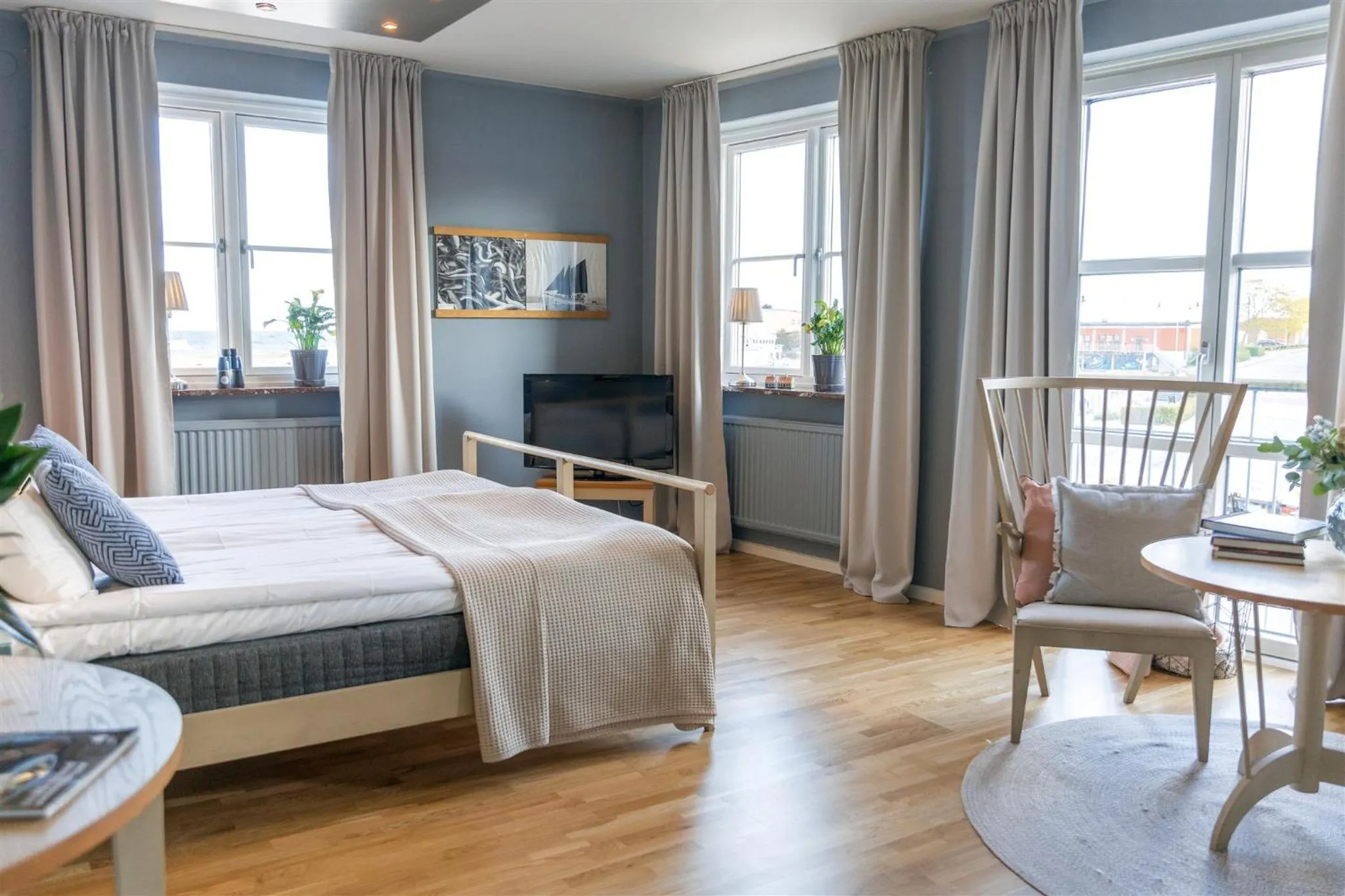 Property building, Bed in Maritim Hotell & Krog