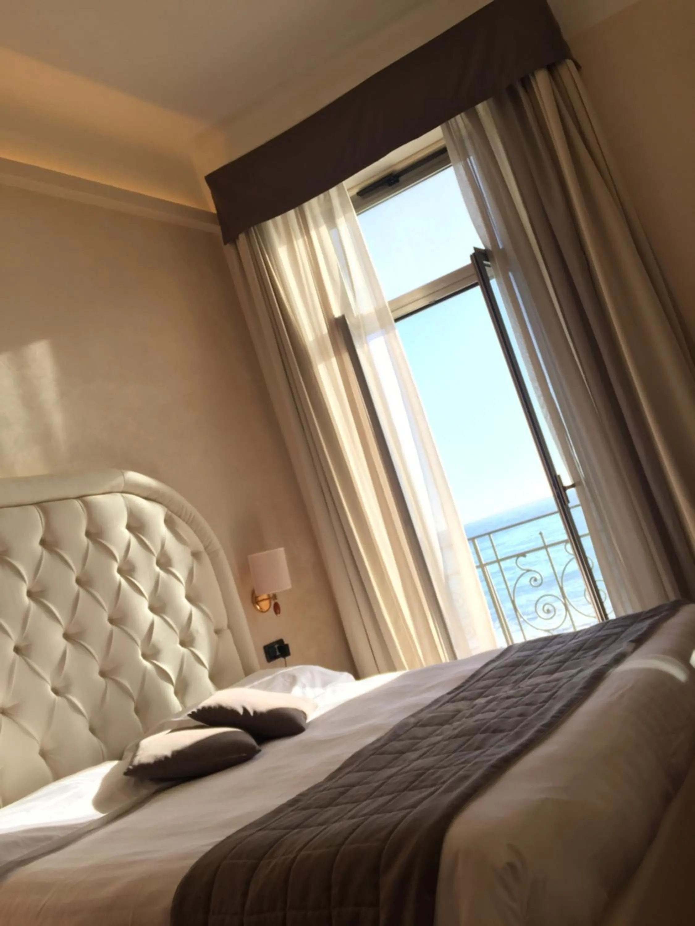 Bed in Hotel Parigi & Spa