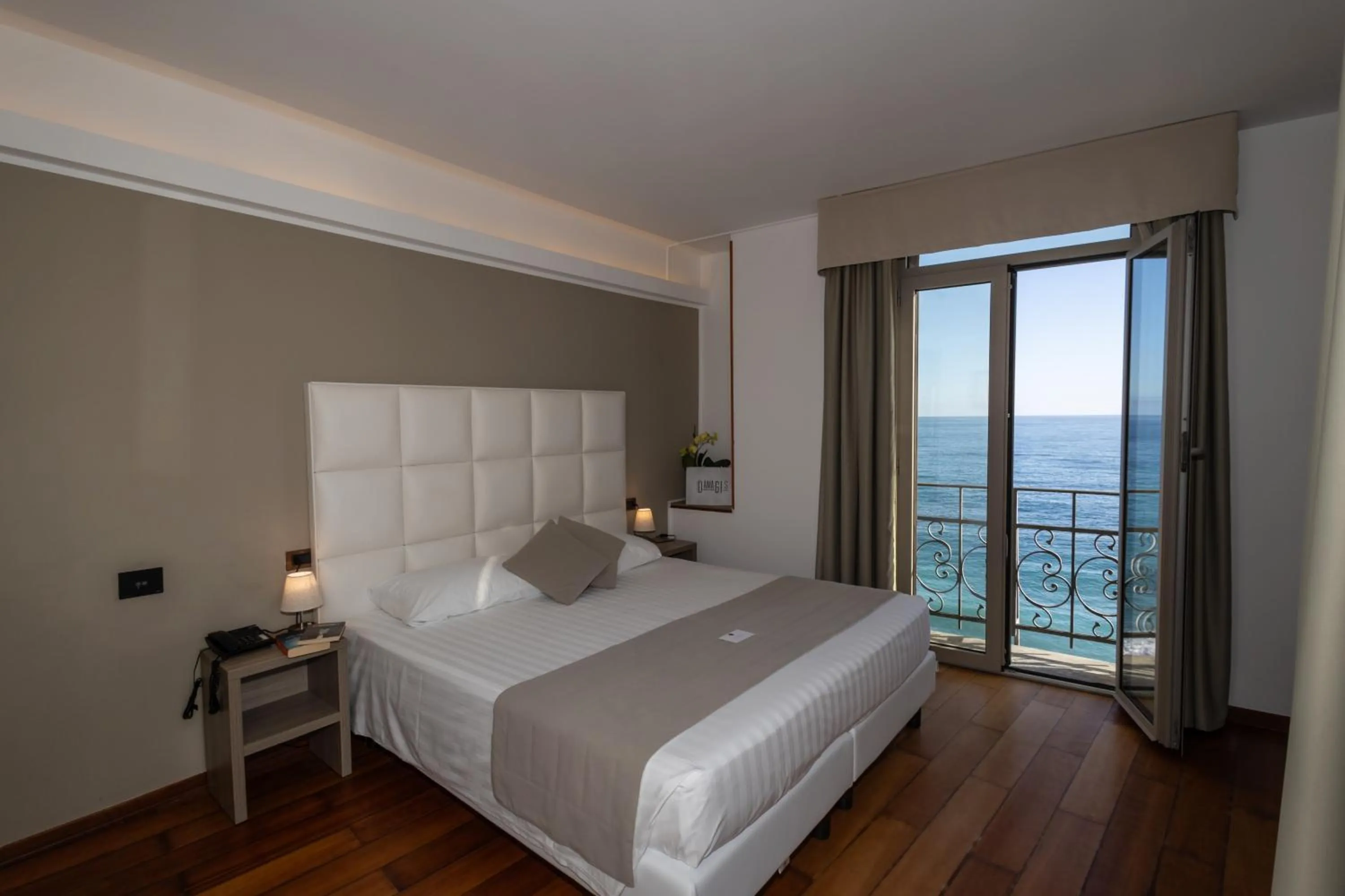 Bed in Hotel Parigi & Spa