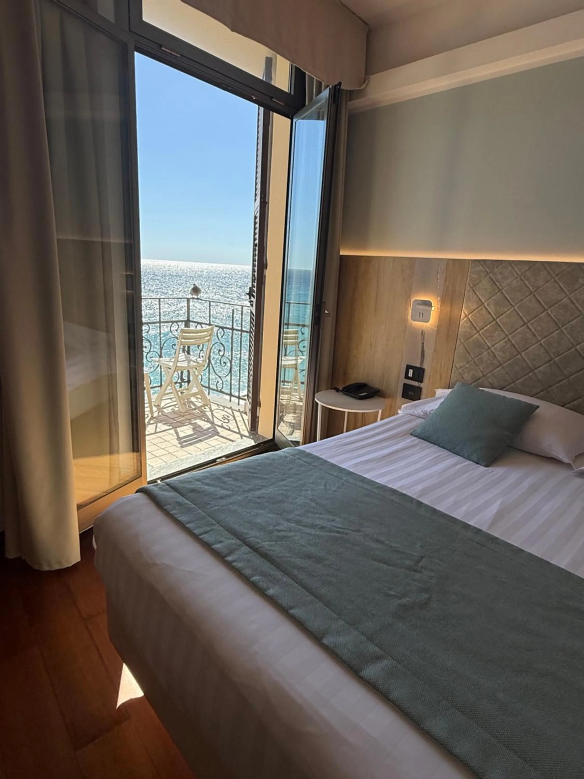 Bed in Hotel Parigi & Spa