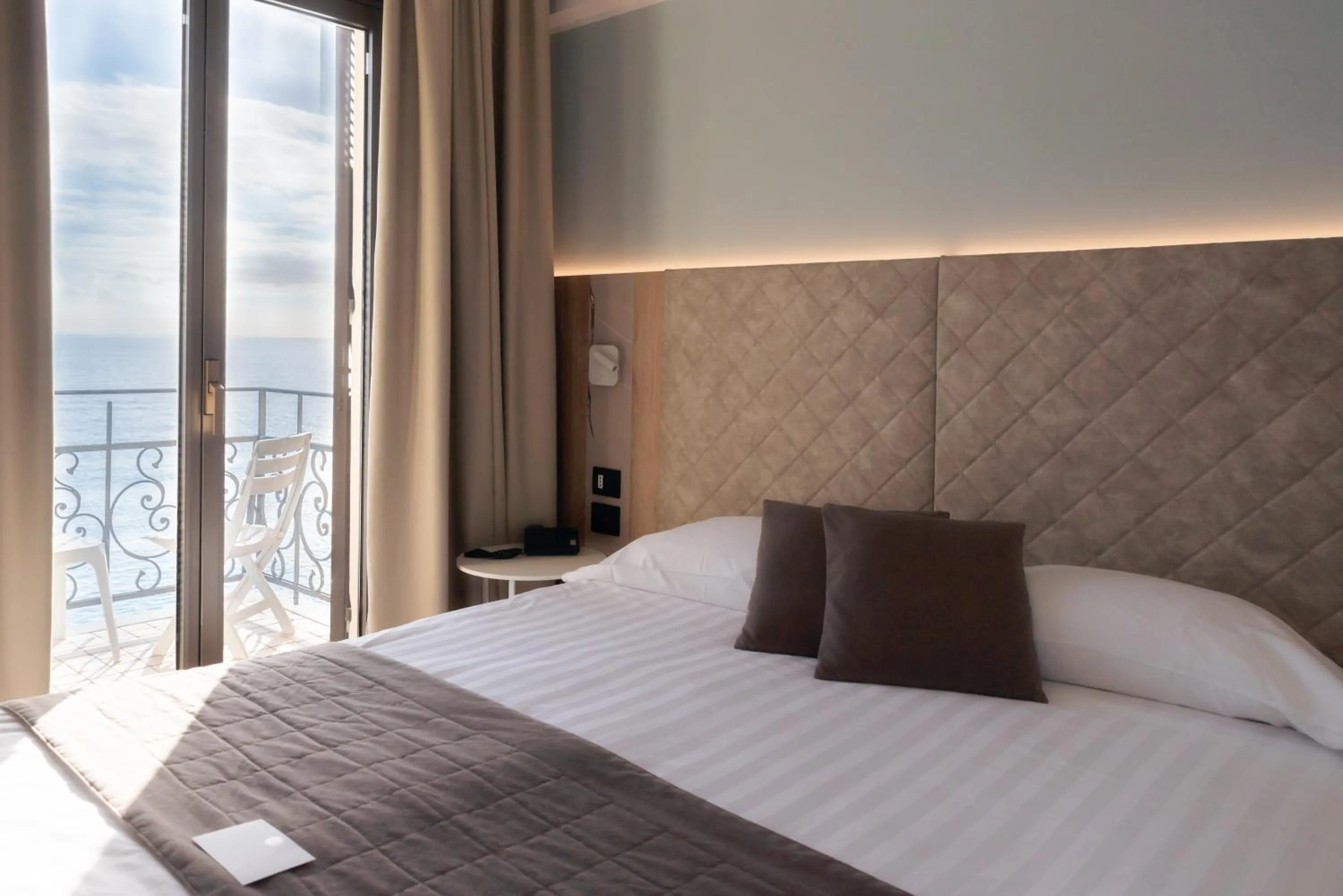 Bed in Hotel Parigi & Spa