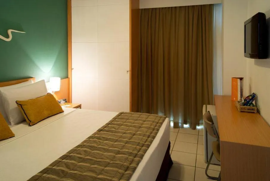 Bedroom, Bed in Praia do Canto Apart Hotel