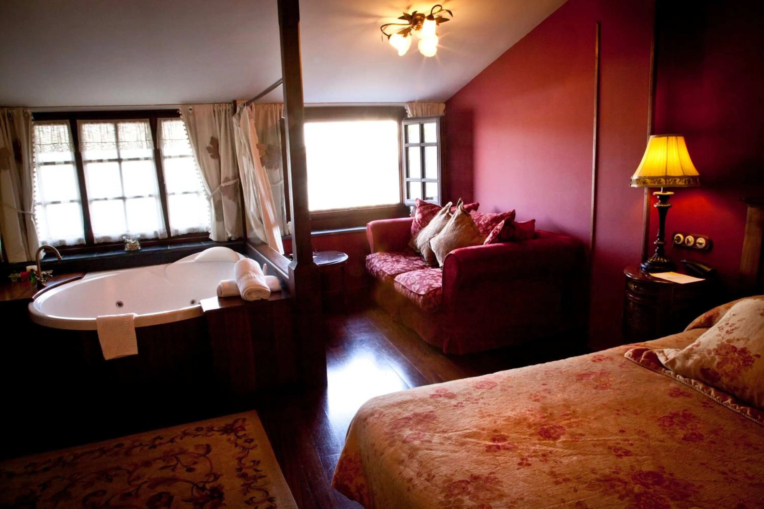 Decorative detail, Bed in La Moncloa de San Lazaro