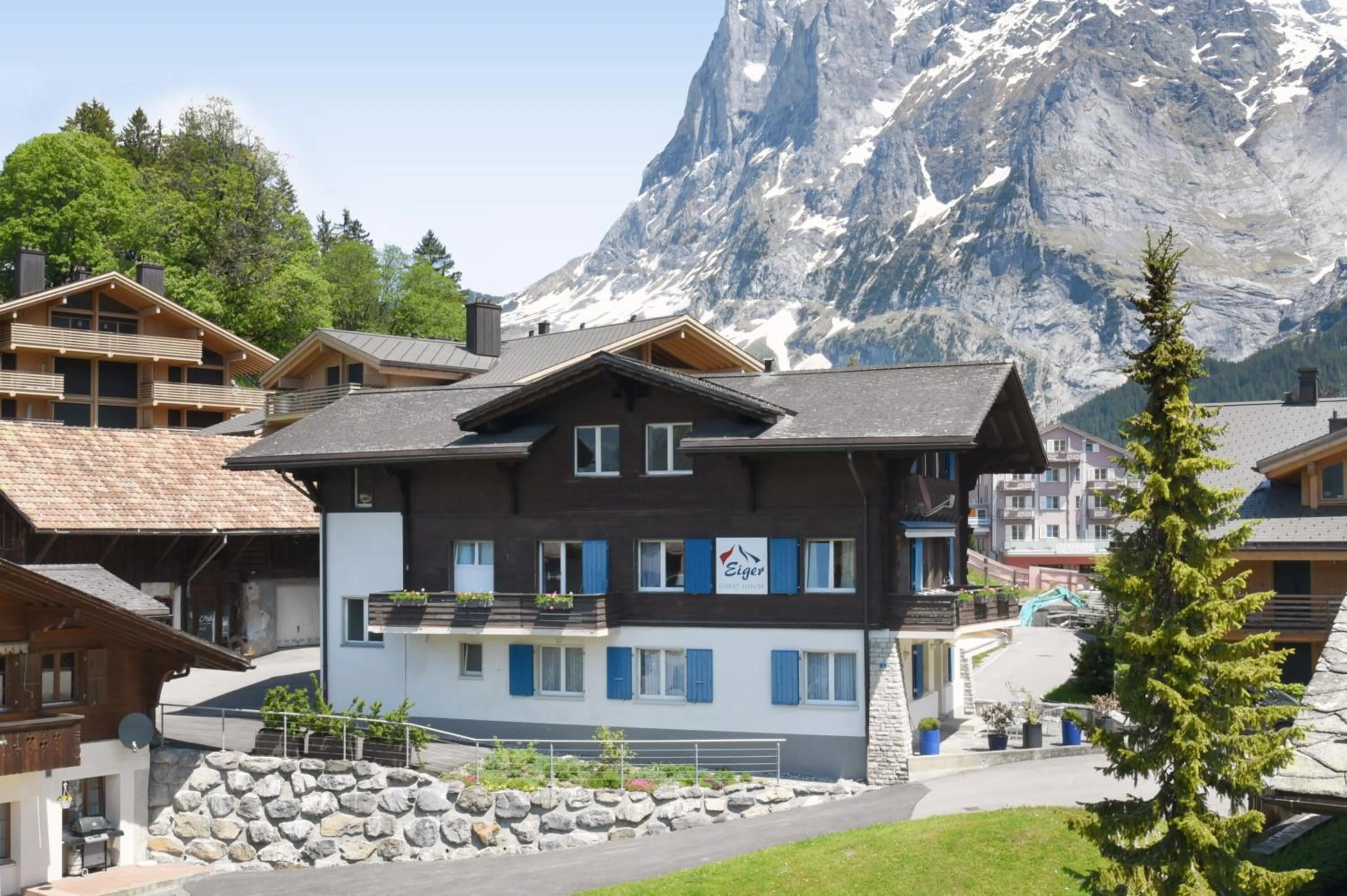 Property building in Eiger Guest House - Grindelwald
