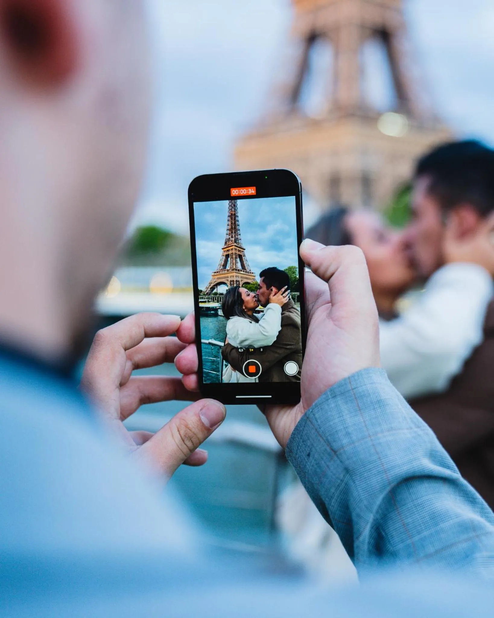 Guests in VIP Paris Yacht Hôtel & Spa