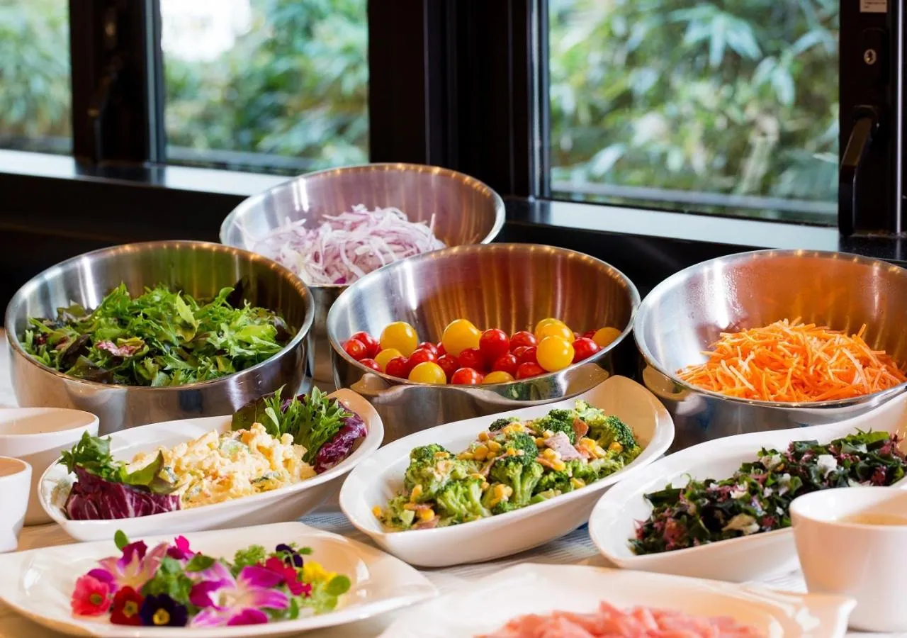 Buffet breakfast in Hotel Monterey Hanzomon