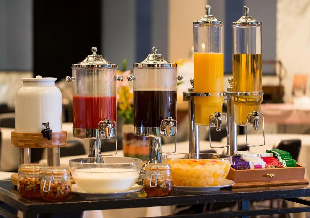 Buffet breakfast in Hotel Monterey Hanzomon