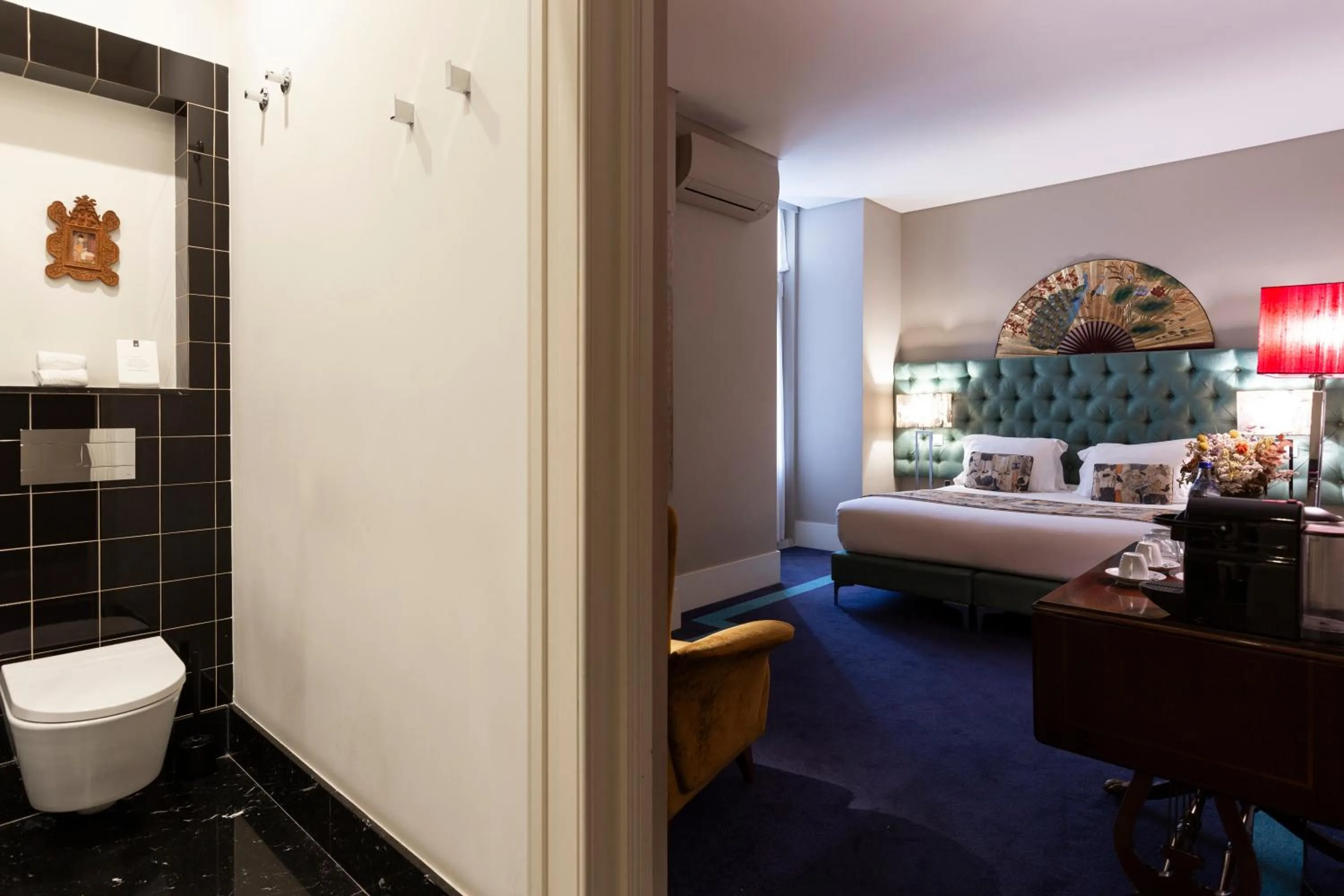 Toilet, Bed in Dear Lisbon - Bordalo Palace Chiado