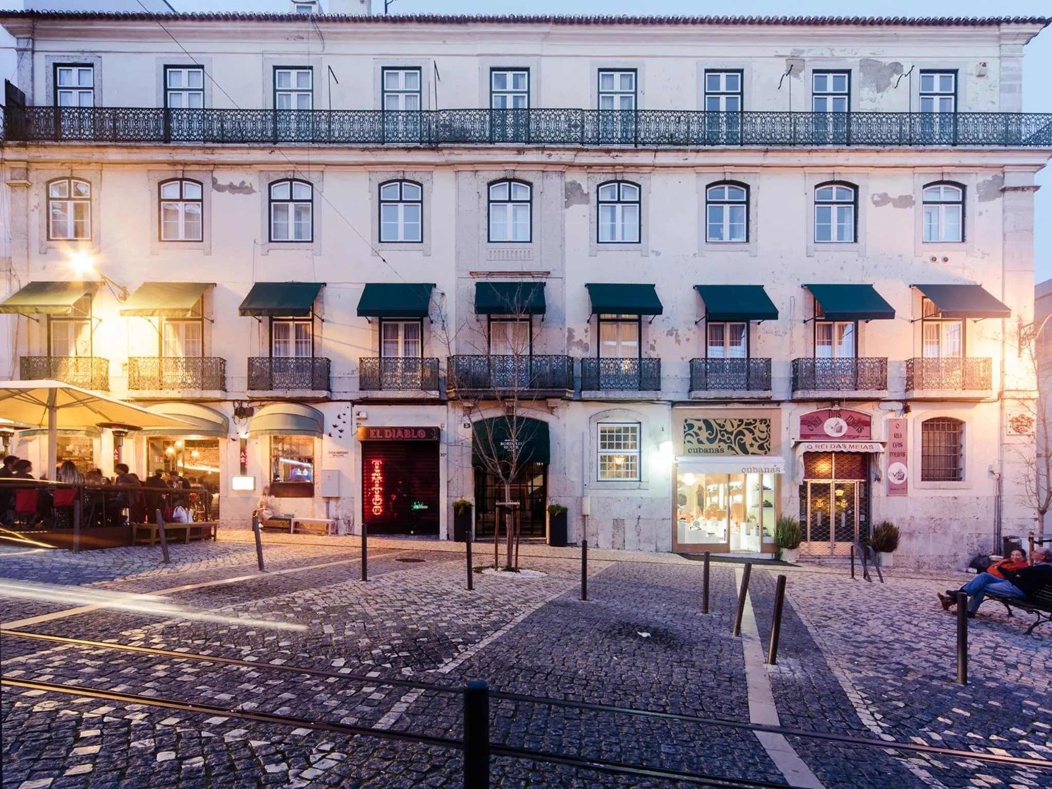 Facade/entrance in Dear Lisbon - Bordalo Palace Chiado