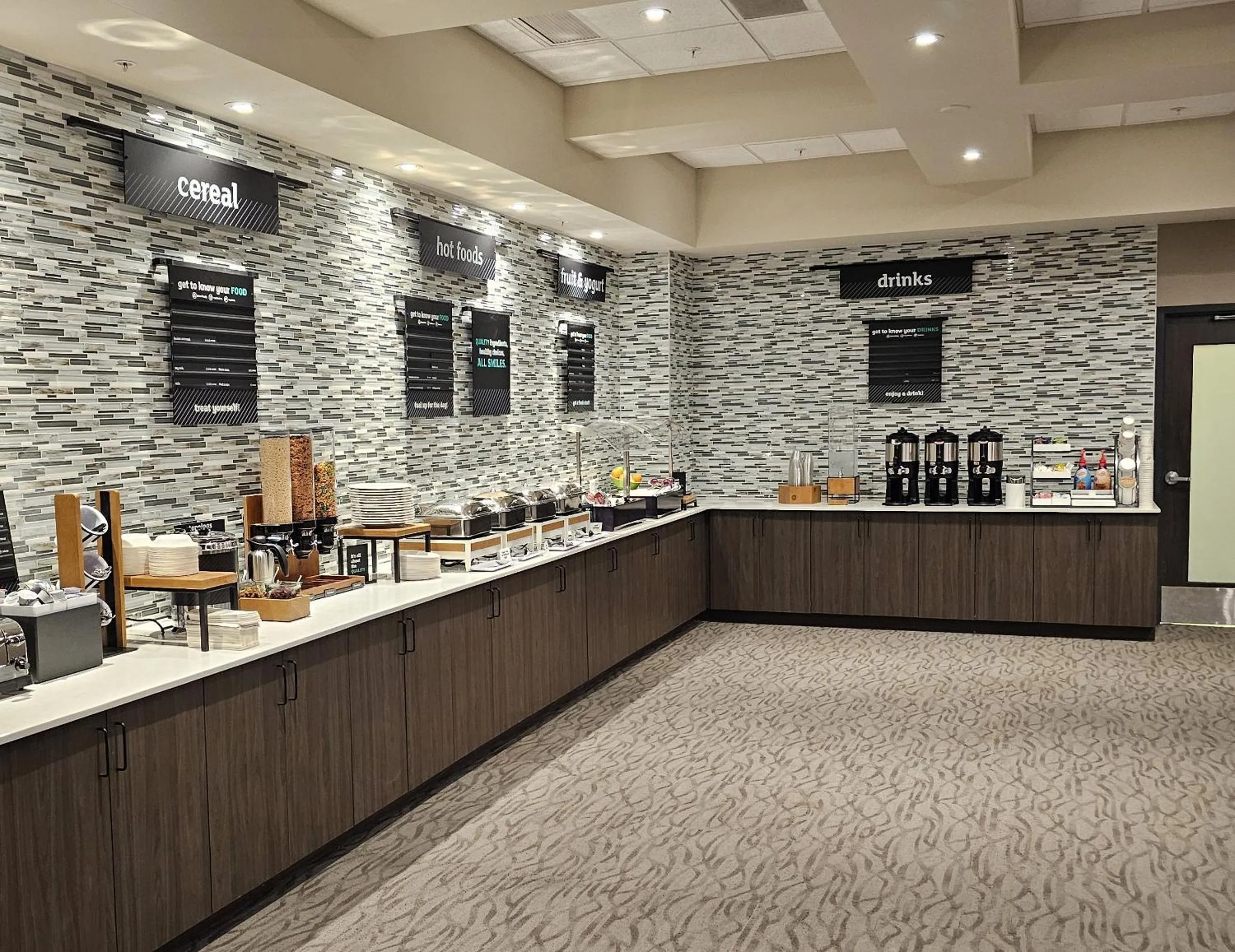 Restaurant/places to eat in Holiday Inn & Suites - Farmington Hills - Detroit NW by IHG