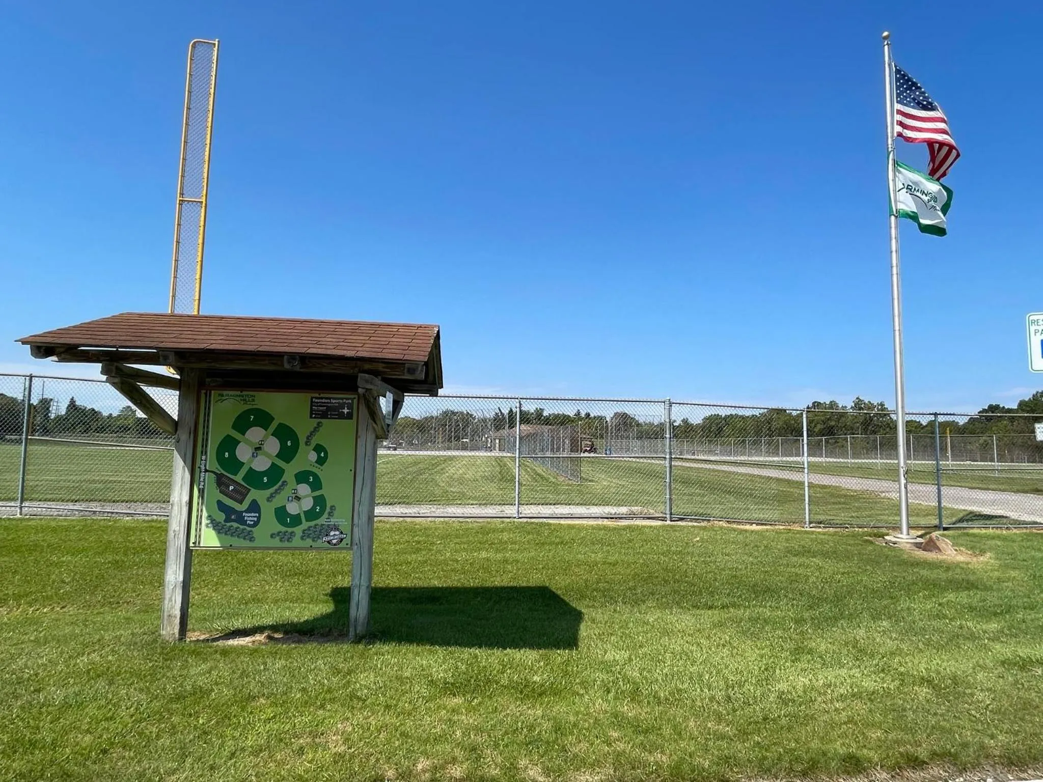 Nearby landmark in Holiday Inn & Suites - Farmington Hills - Detroit NW by IHG